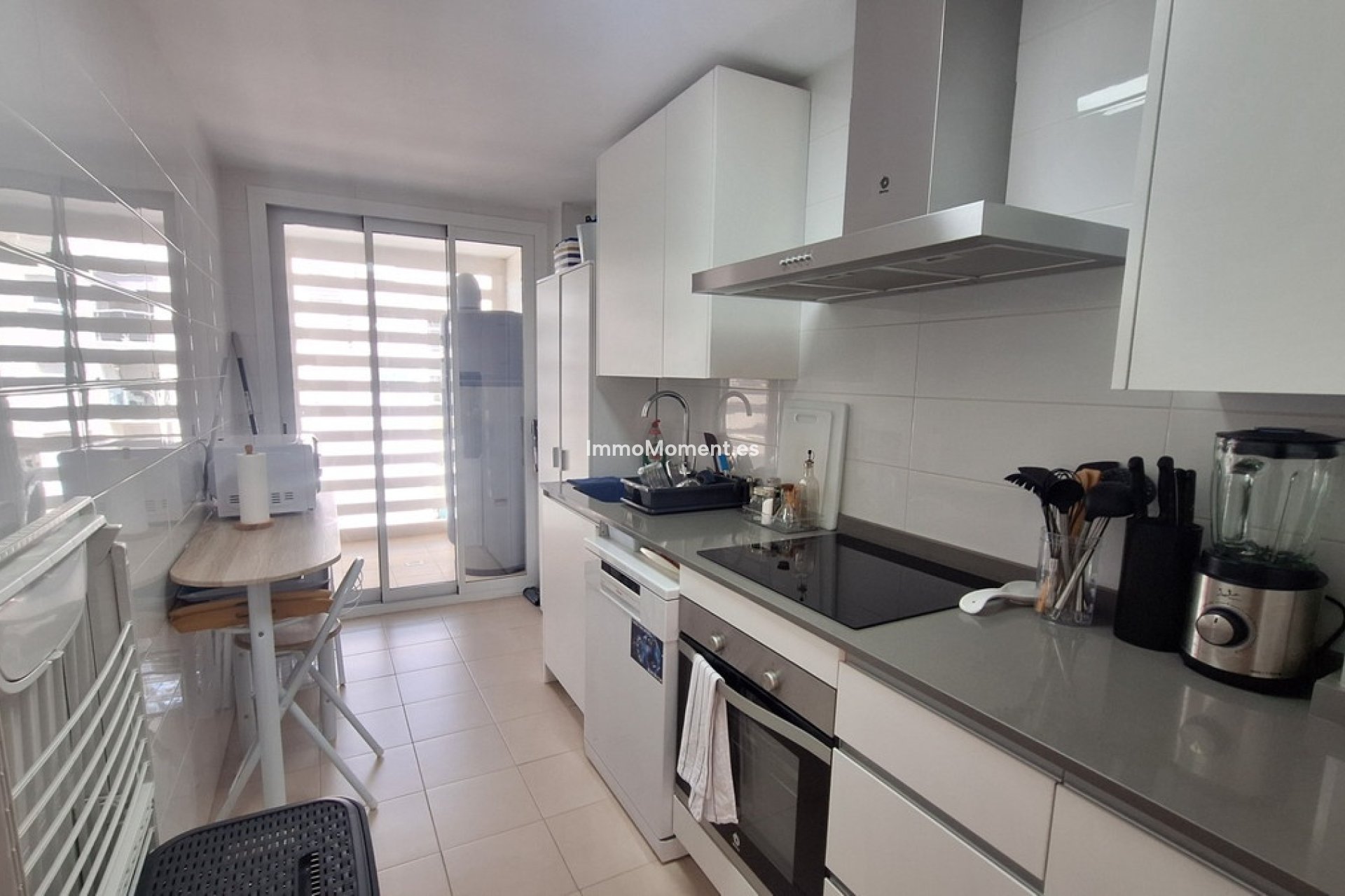 Resale - Apartment - Estepona - Estepona Centro