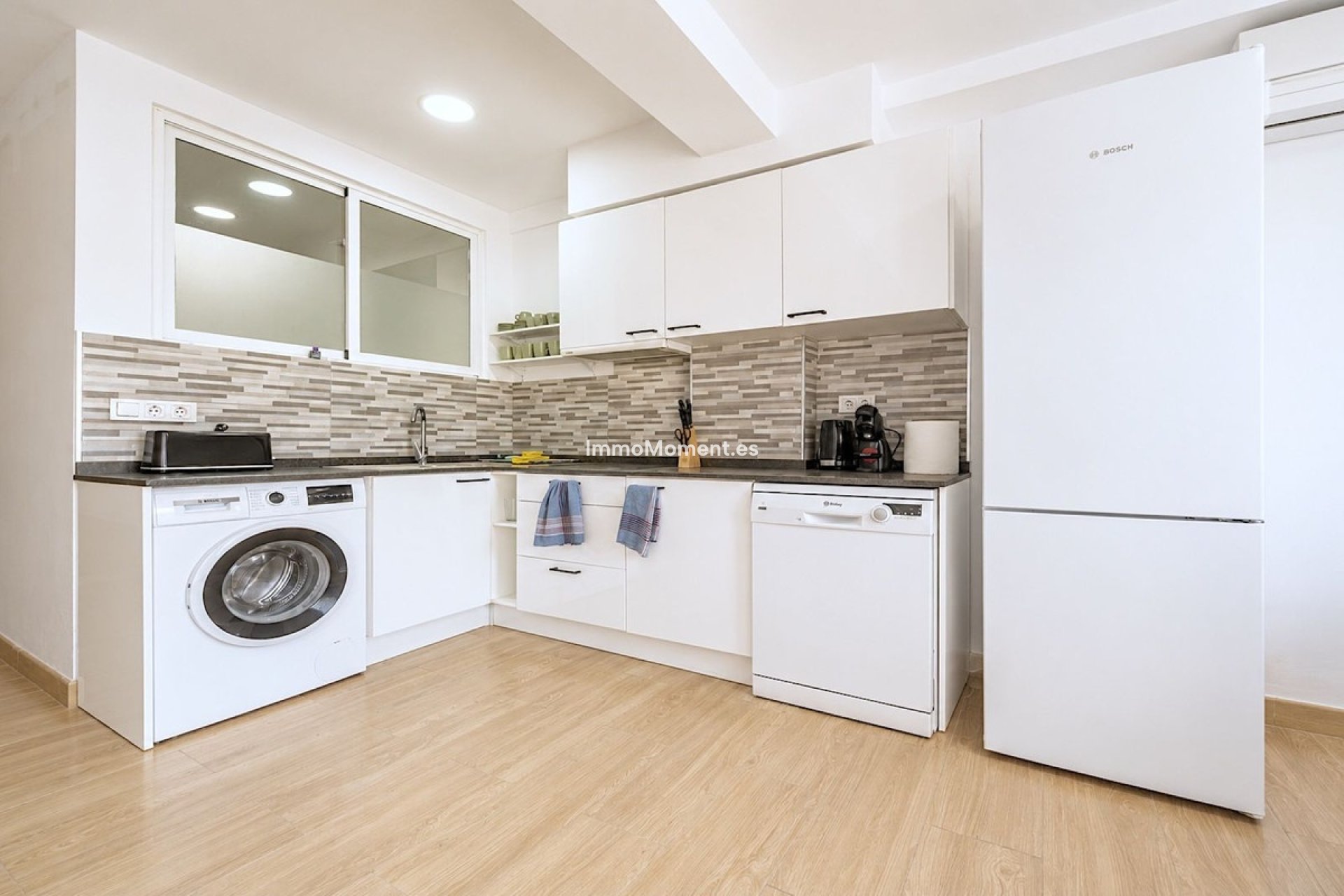 Resale - Apartment - Estepona - Estepona Centro