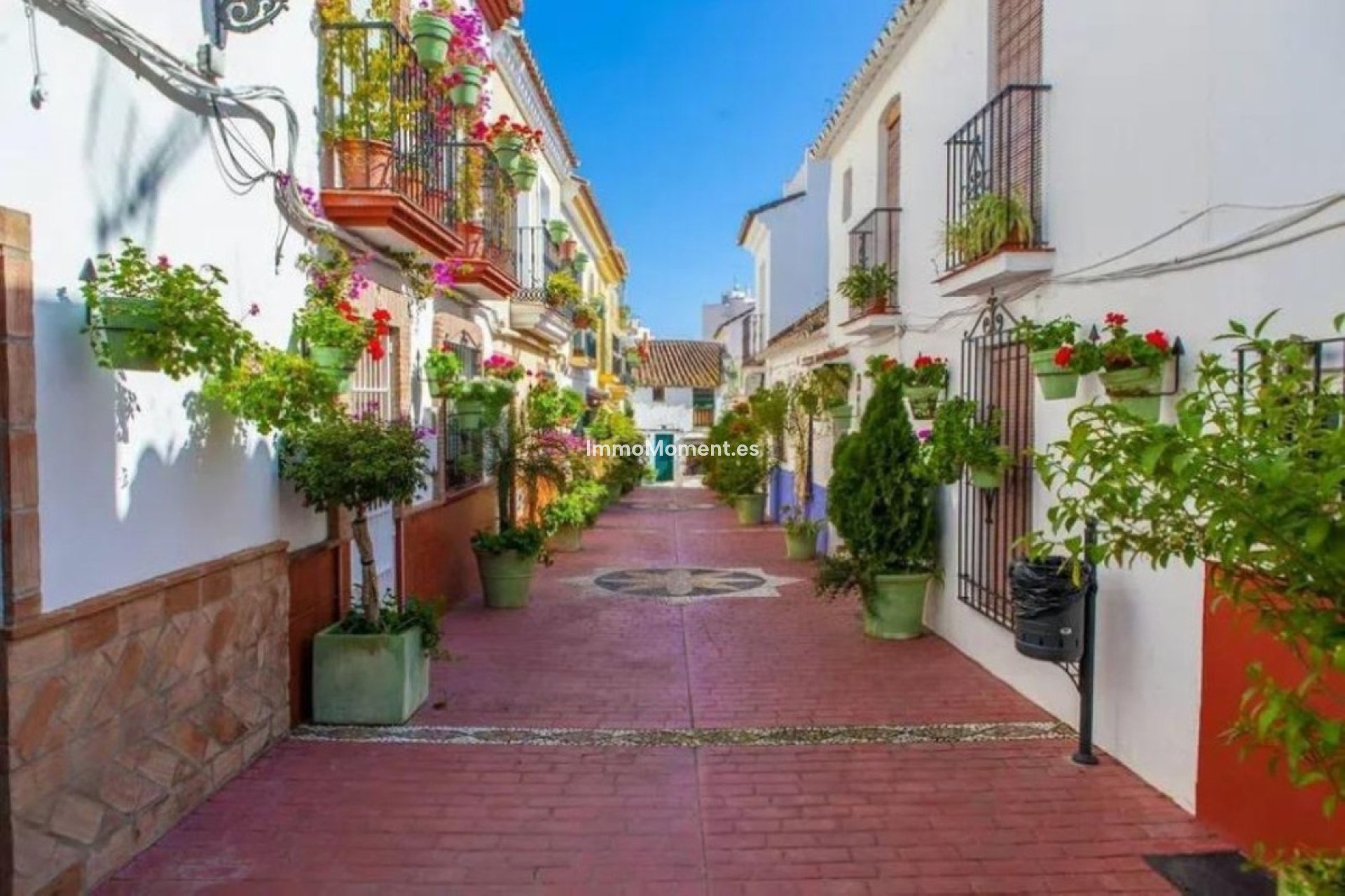Resale - Apartment - Estepona - Estepona Centro
