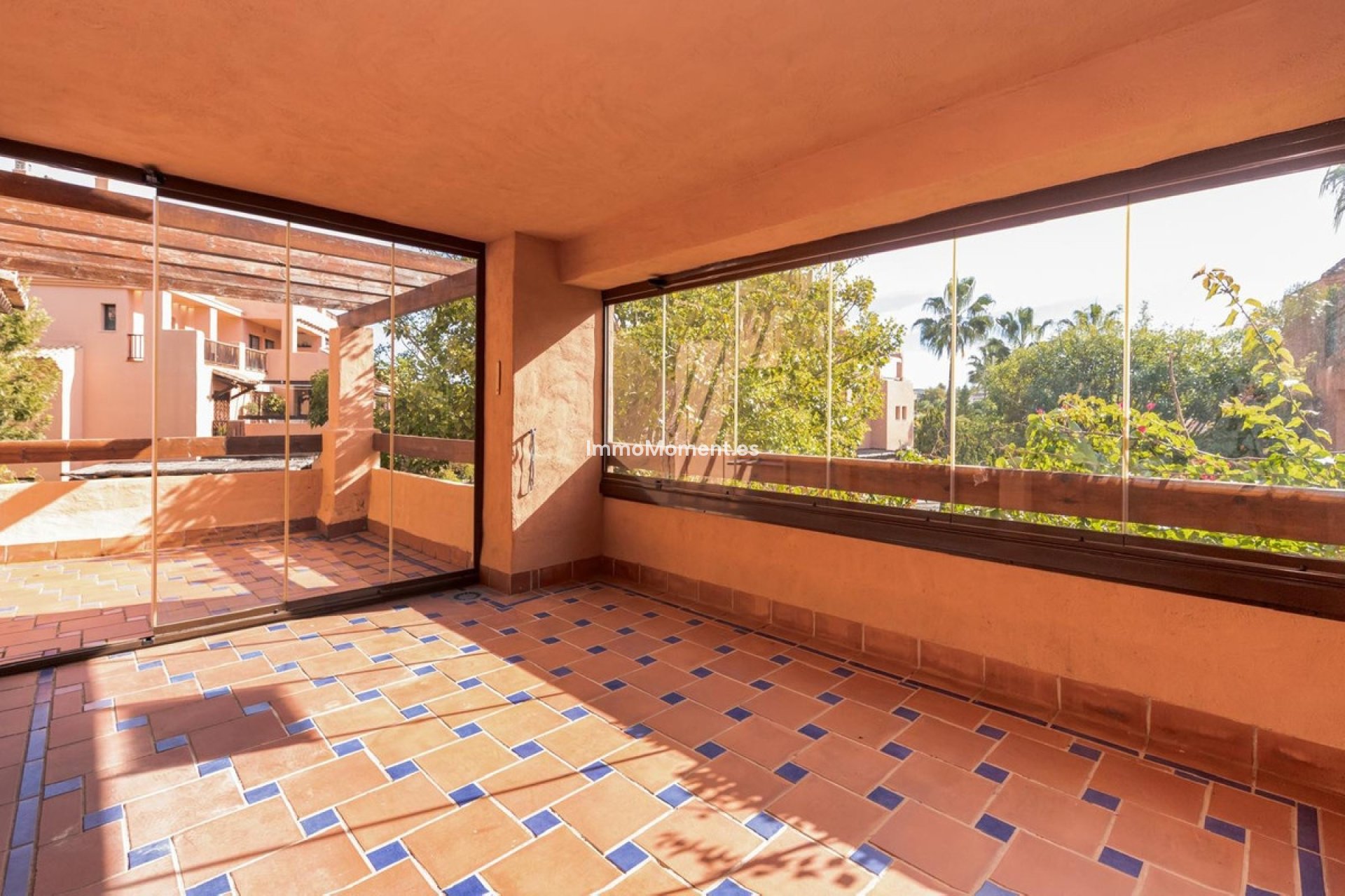 Resale - Apartment - Estepona - Hacienda del Sol