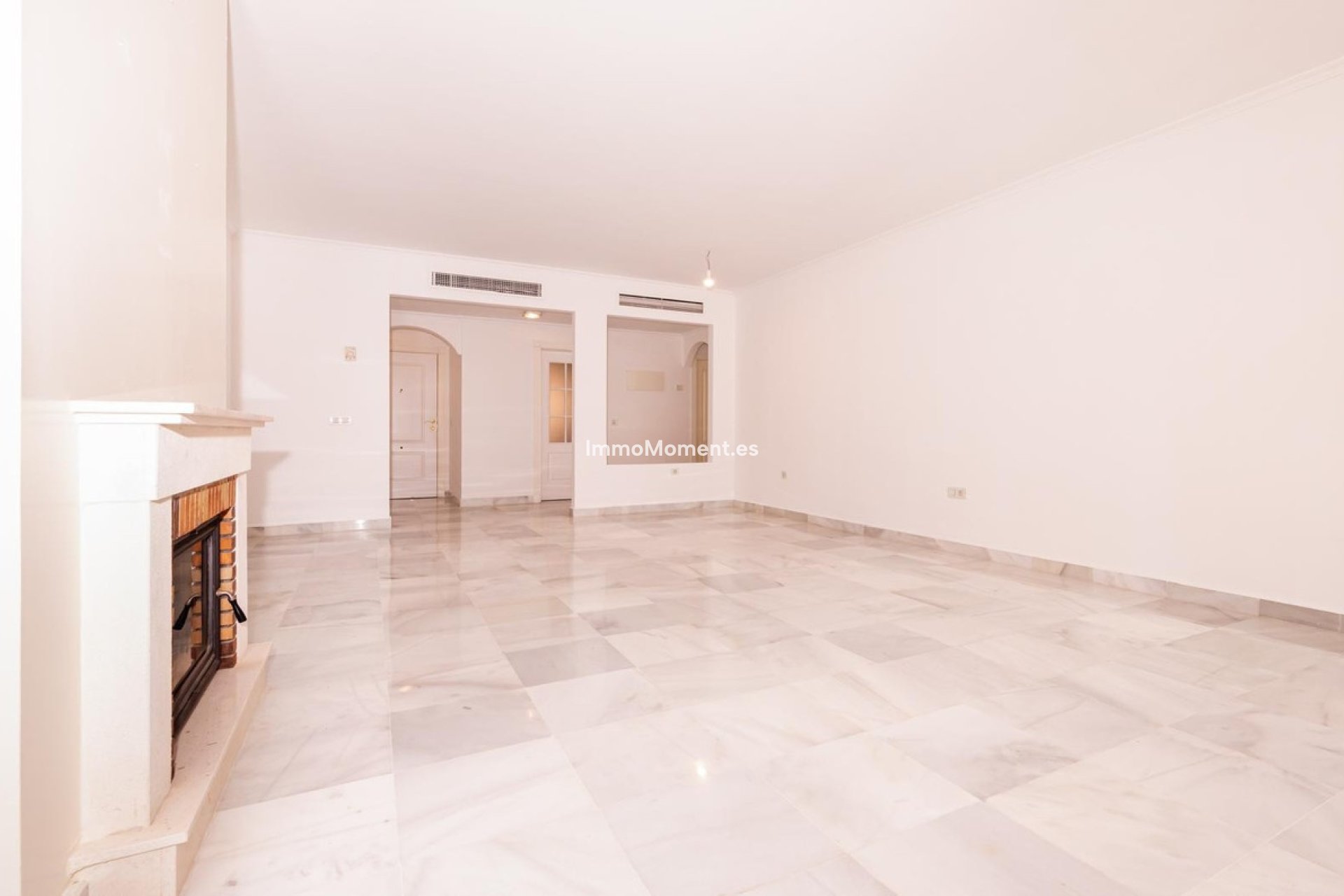 Resale - Apartment - Estepona - Hacienda del Sol