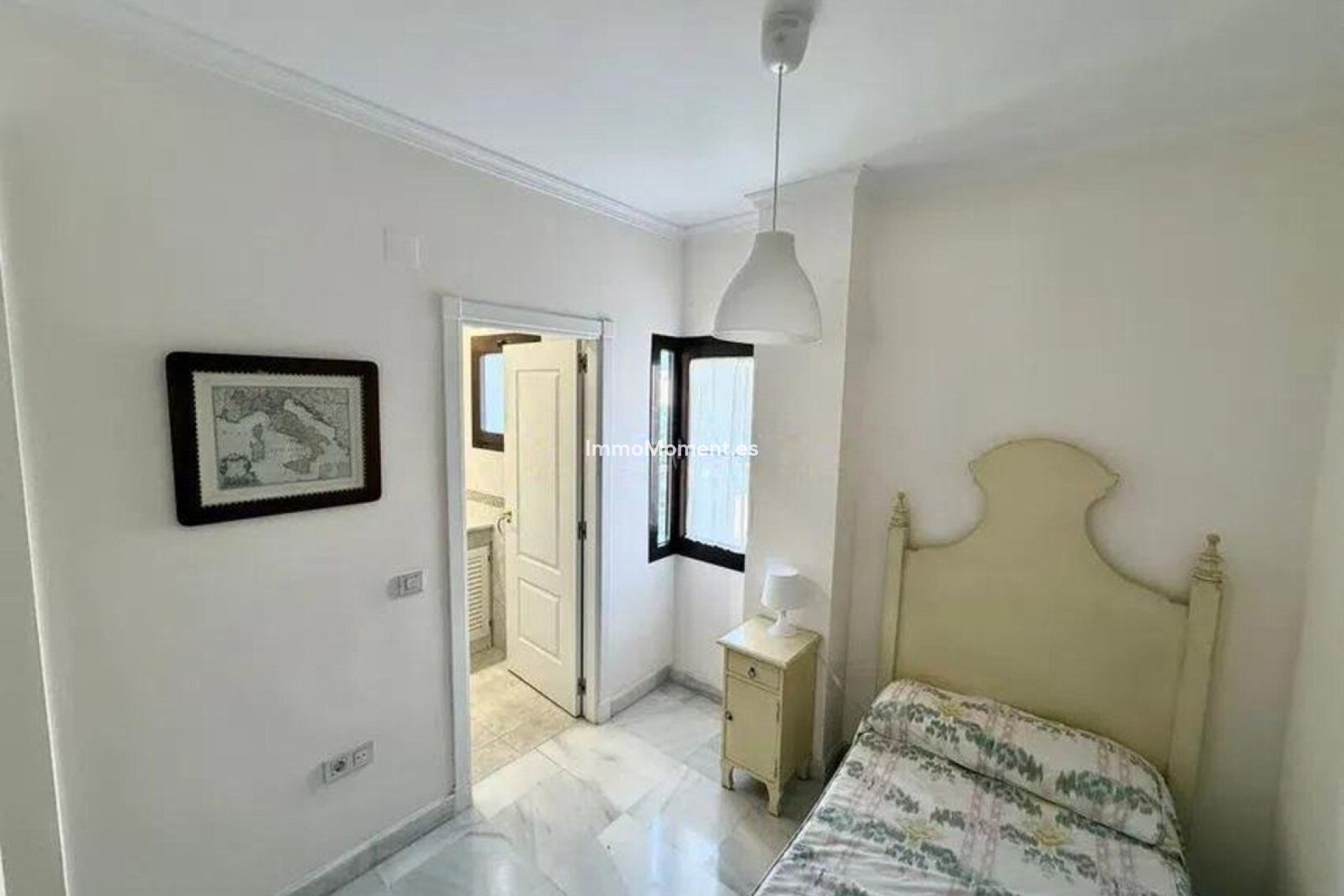 Resale - Apartment - Estepona - Hacienda del Sol