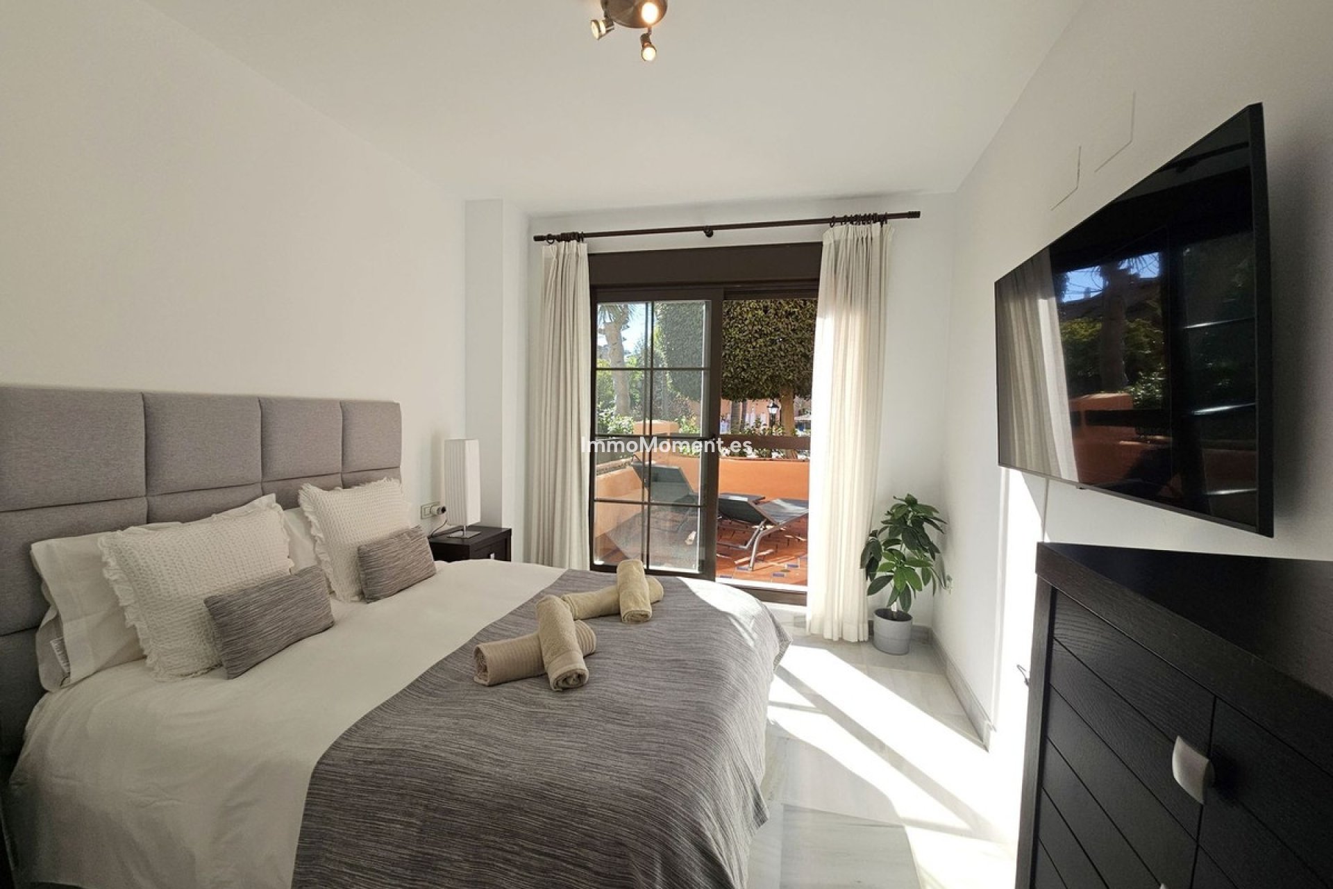 Resale - Apartment - Estepona - Hacienda del Sol