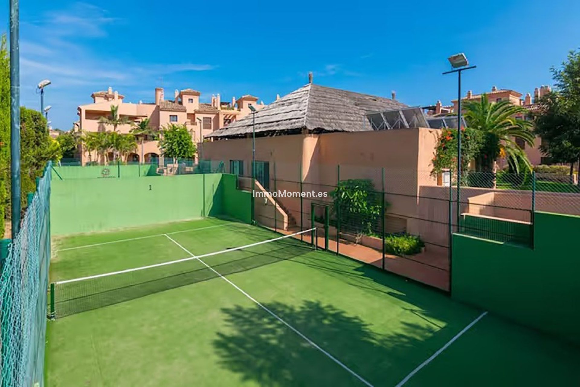 Resale - Apartment - Estepona - Hacienda del Sol