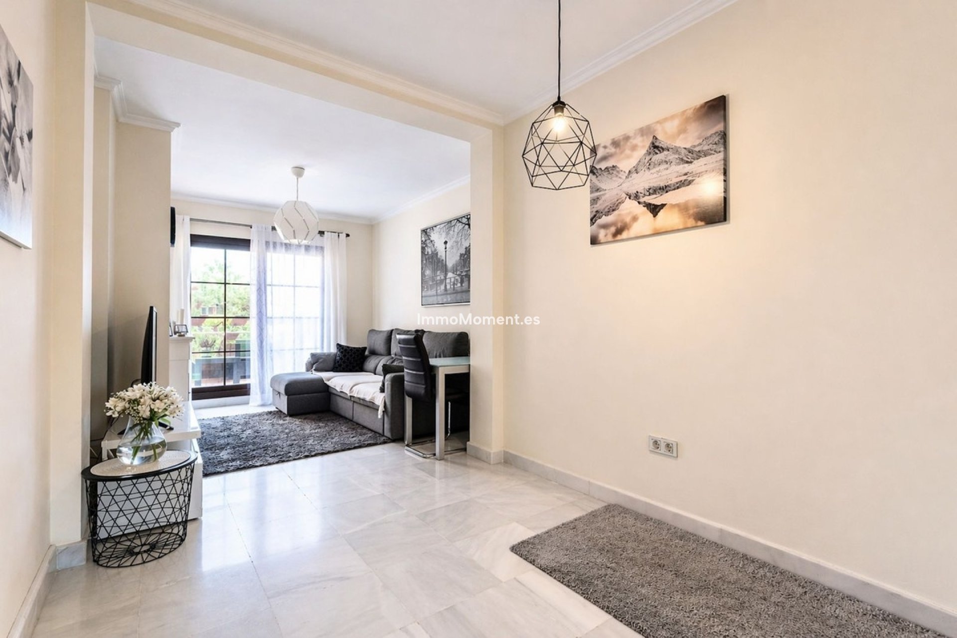 Resale - Apartment - Estepona - Hacienda del Sol