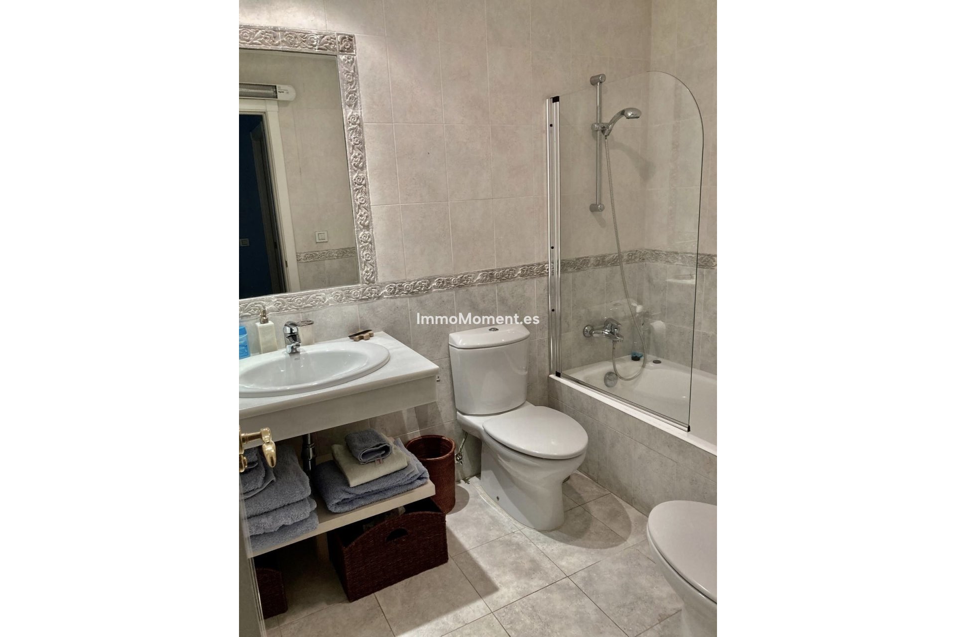 Resale - Apartment - Estepona - Hacienda del Sol