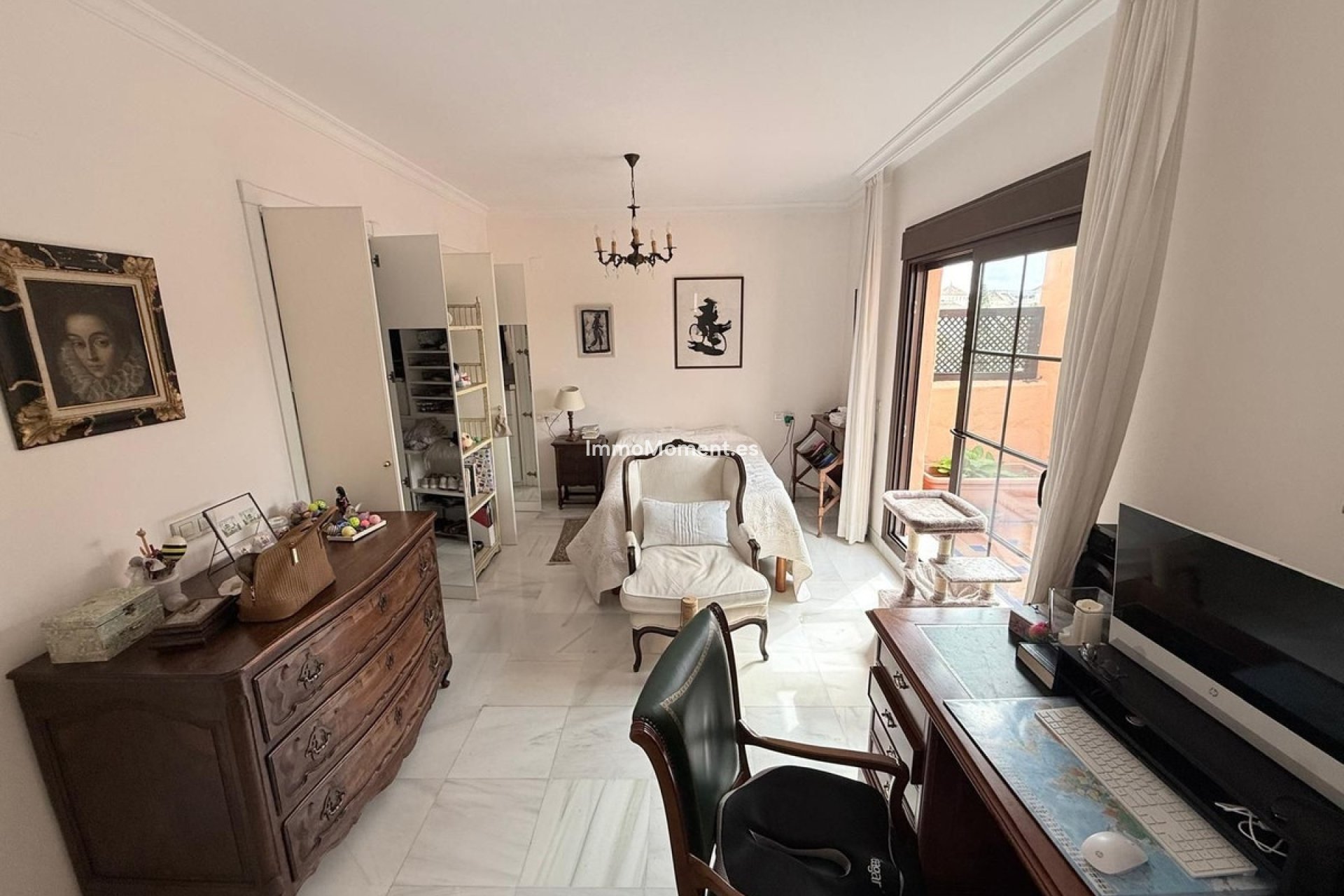Resale - Apartment - Estepona - Hacienda del Sol