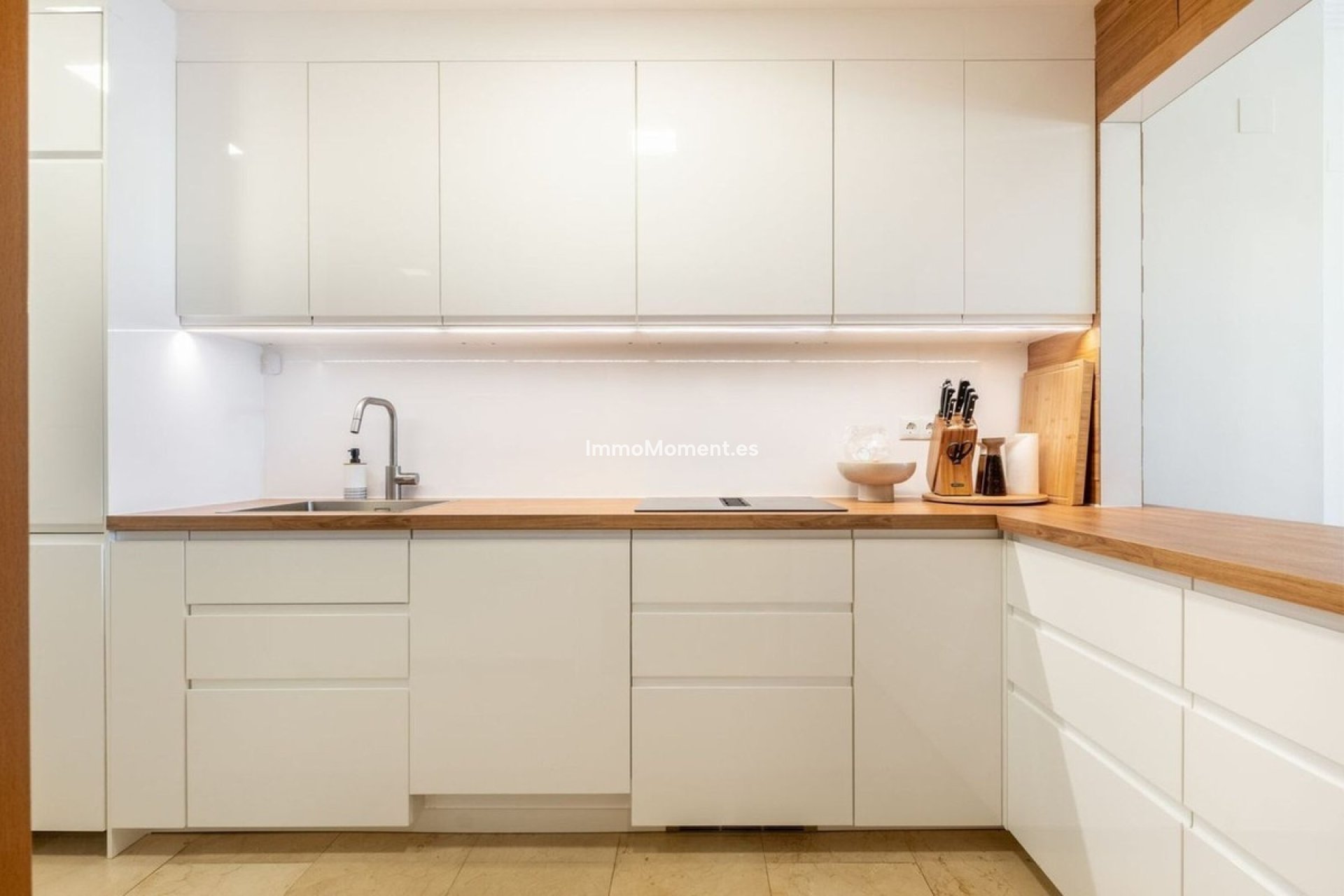 Resale - Apartment - Estepona - New Golden Mile