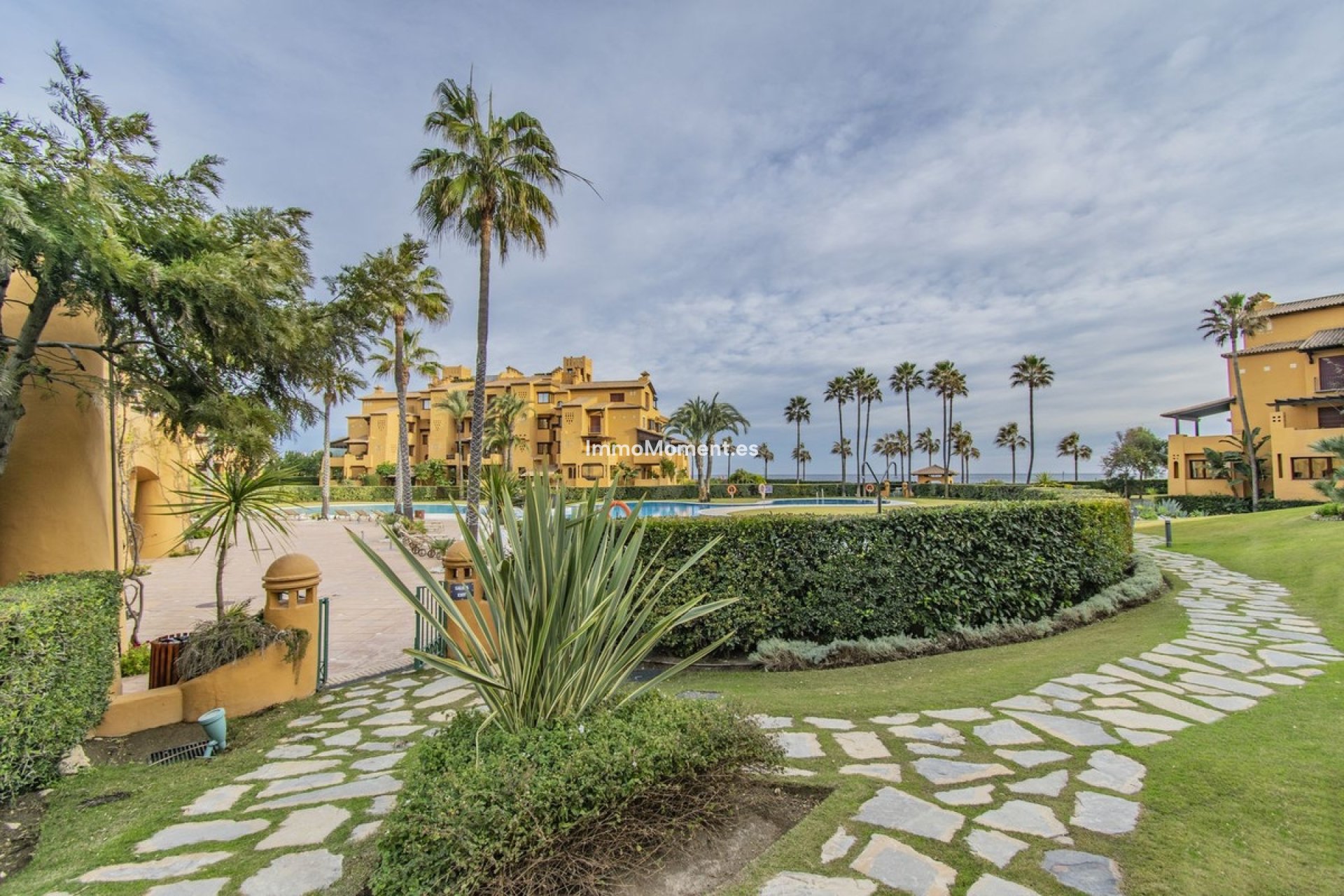 Resale - Apartment - Estepona - New Golden Mile