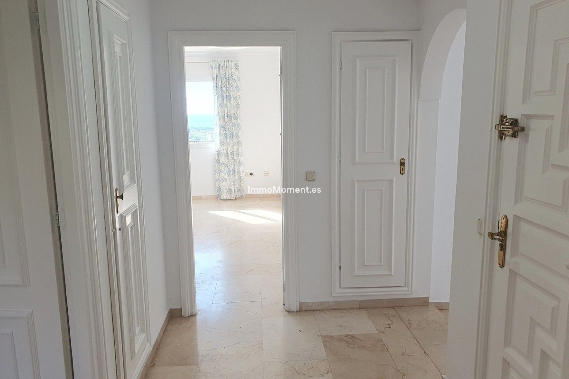 Resale - Apartment - Estepona - New Golden Mile
