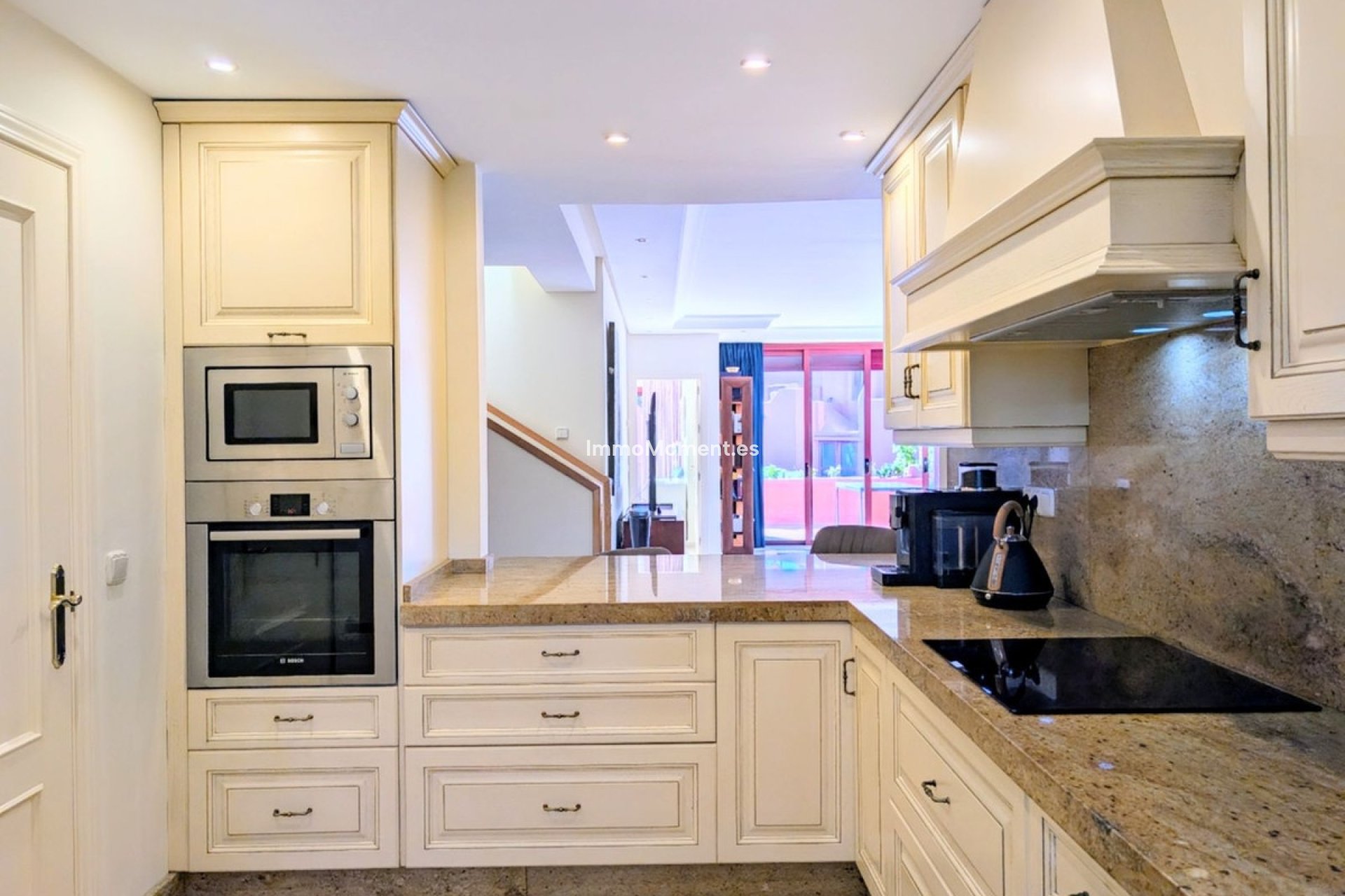 Resale - Apartment - Estepona - New Golden Mile