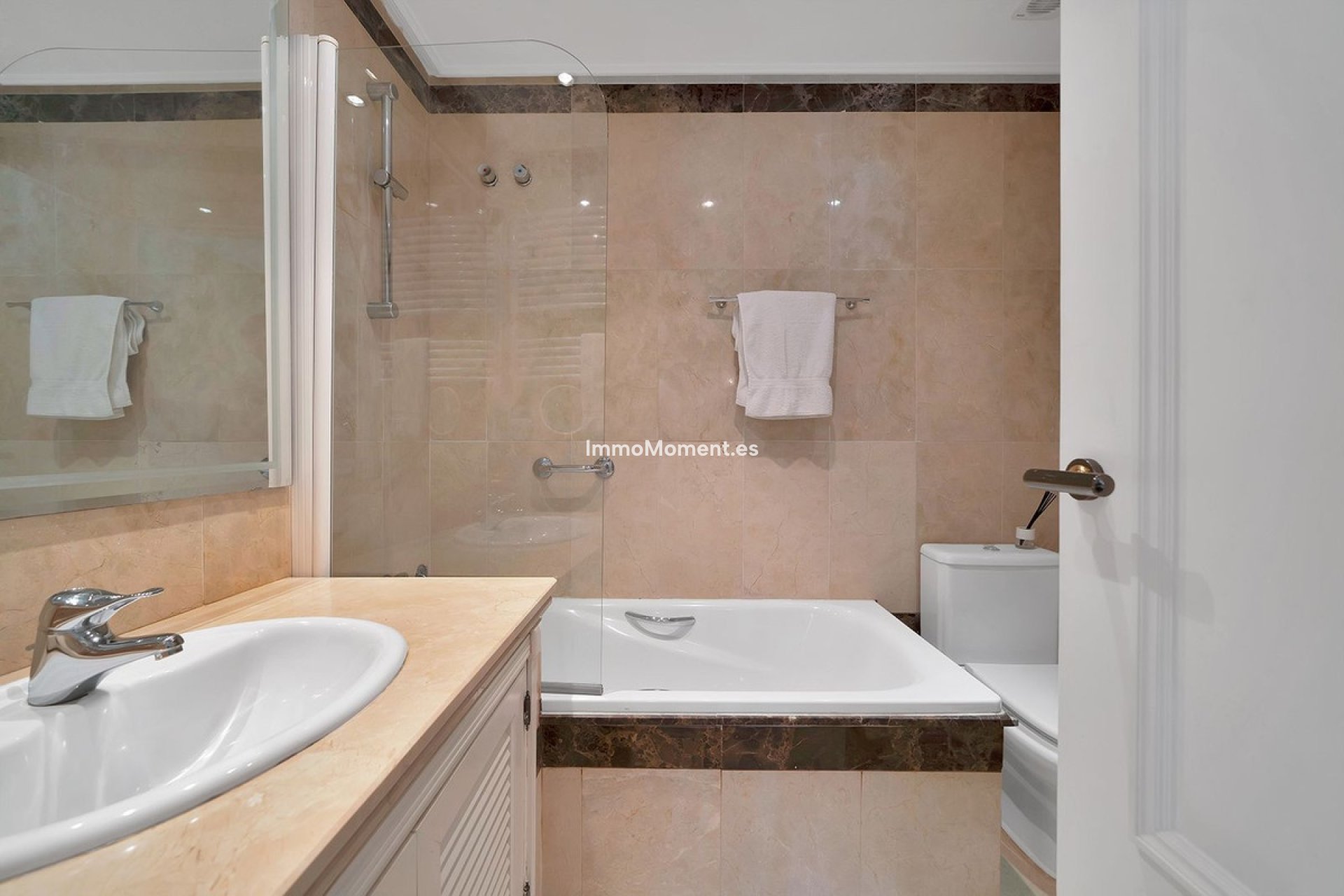 Resale - Apartment - Estepona - New Golden Mile