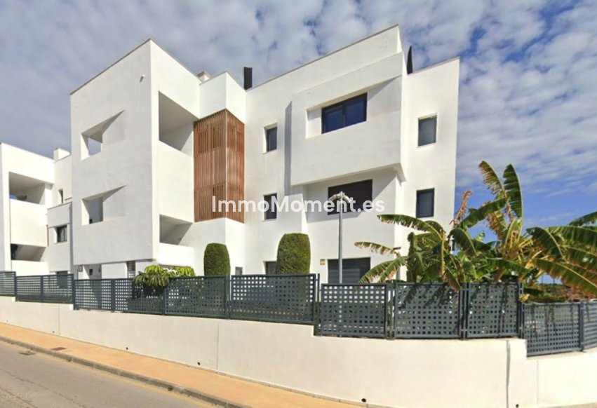 Resale - Apartment - Estepona - New Golden Mile