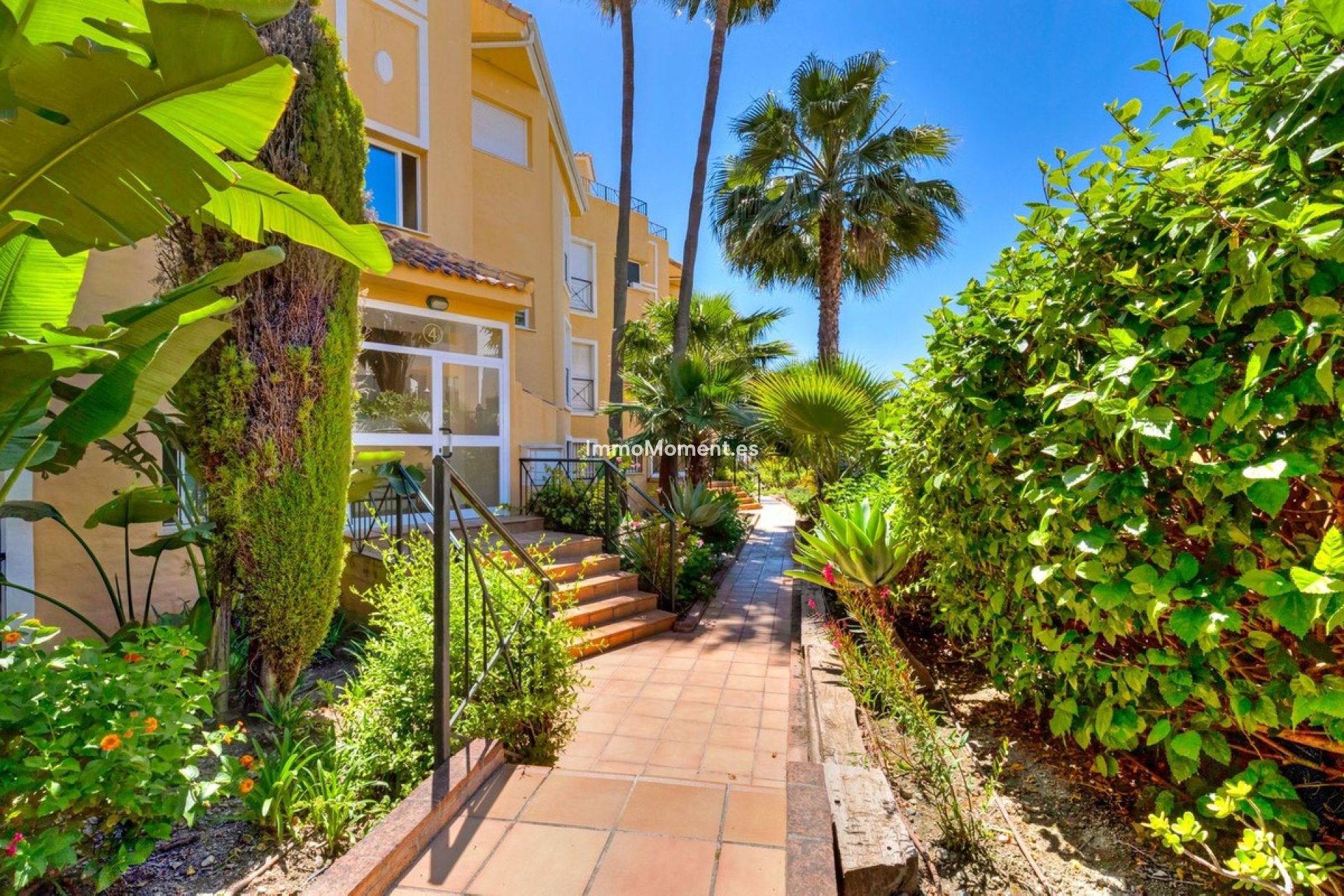 Resale - Apartment - Estepona - New Golden Mile