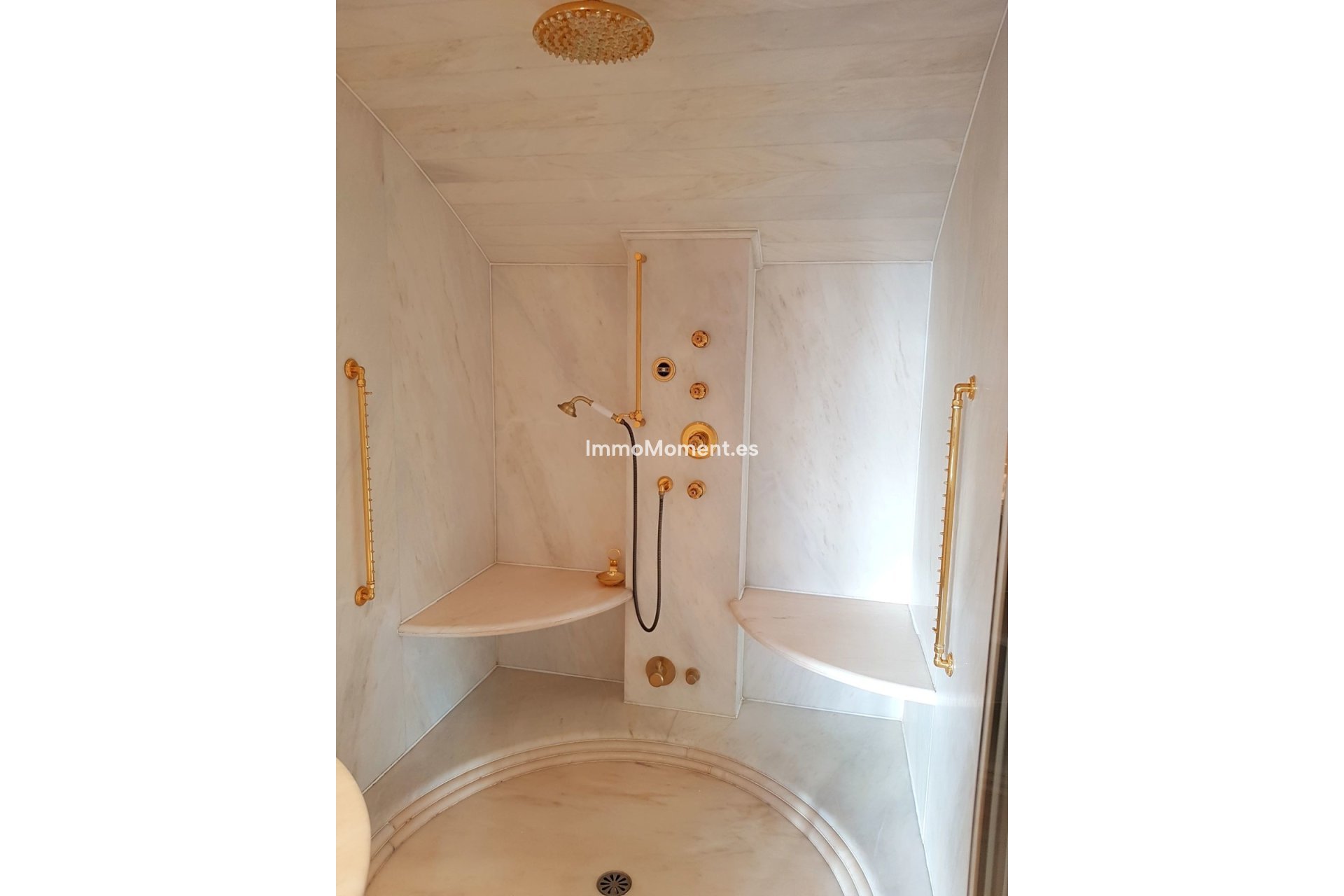 Resale - Apartment - Estepona - New Golden Mile