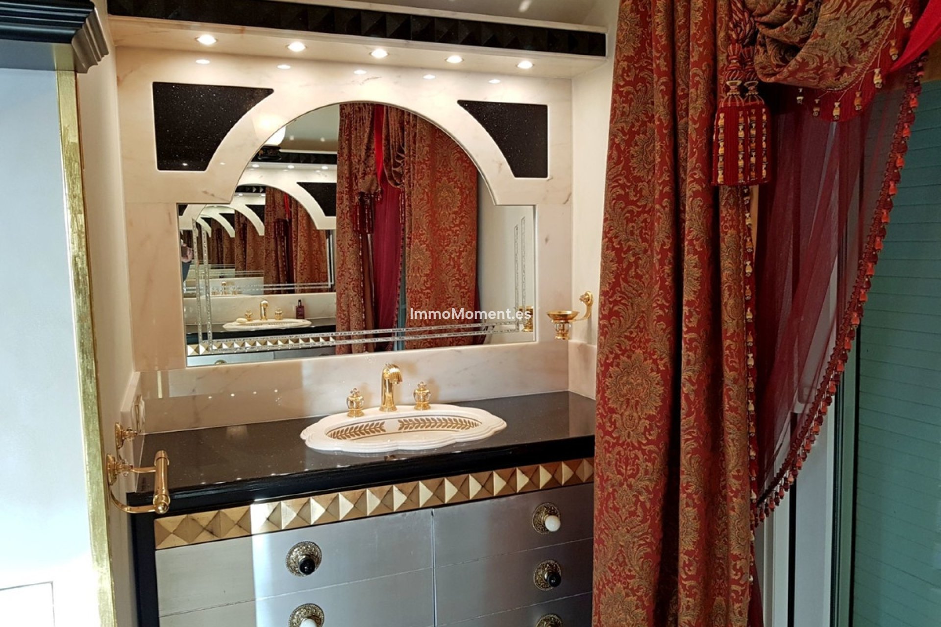 Resale - Apartment - Estepona - New Golden Mile