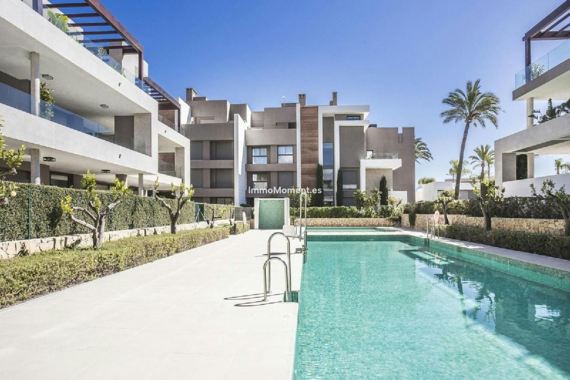 Resale - Apartment - Estepona - New Golden Mile