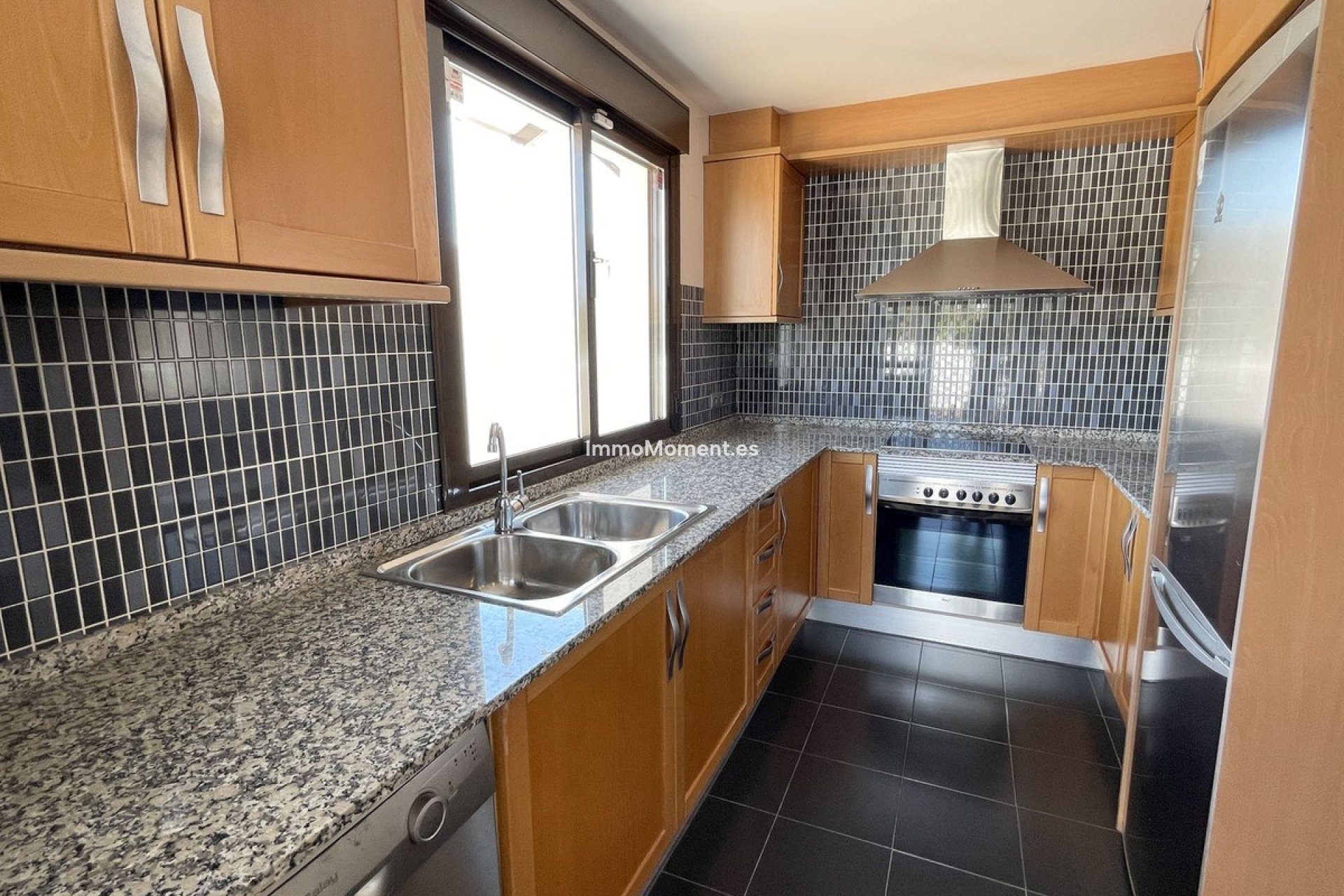 Resale - Apartment - Estepona - New Golden Mile