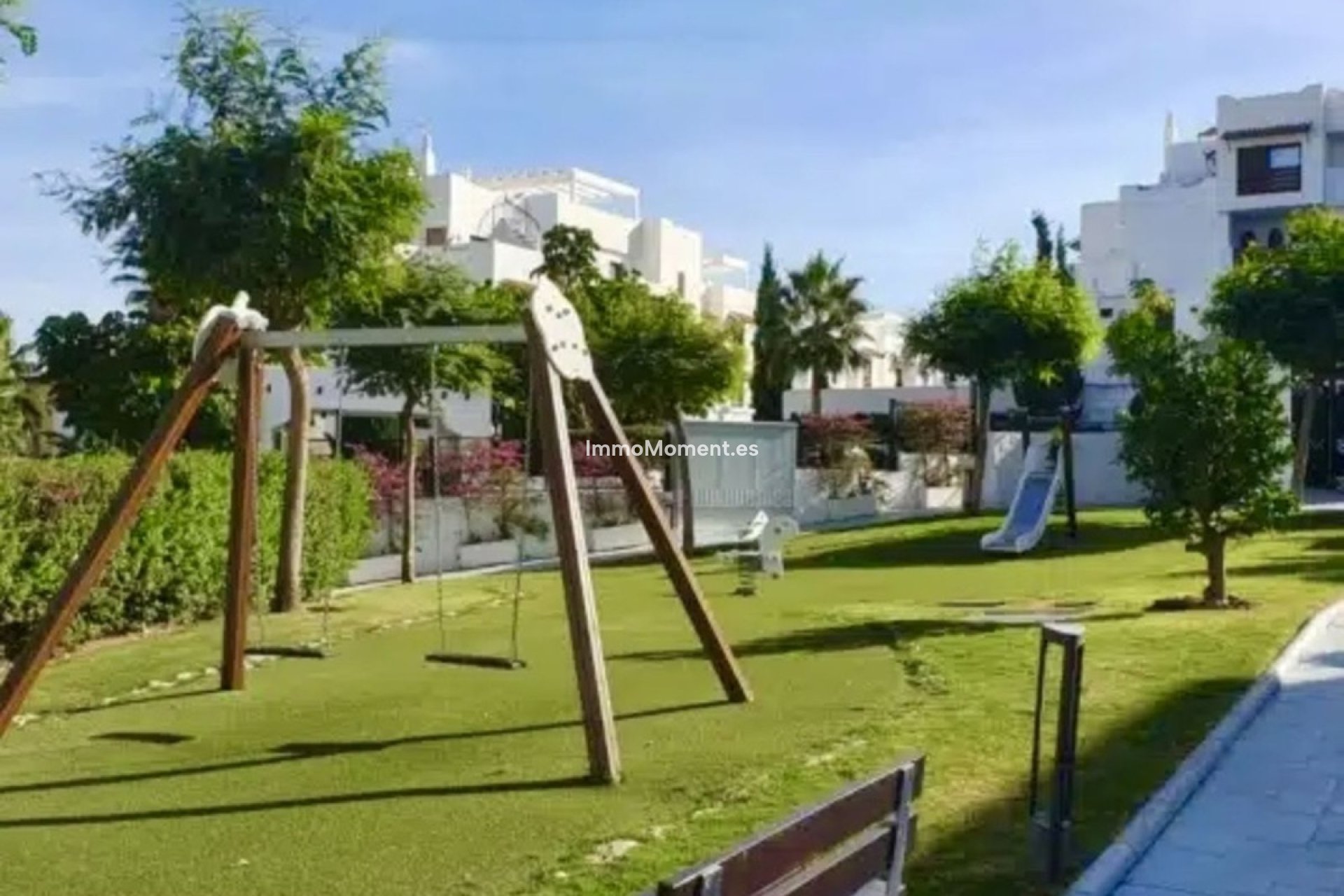 Resale - Apartment - Estepona - New Golden Mile