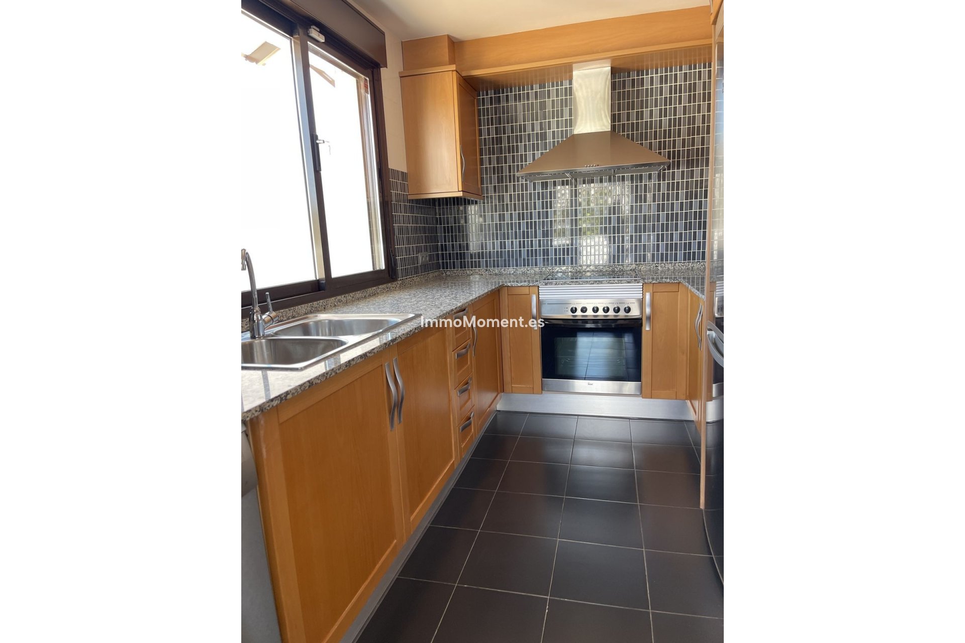 Resale - Apartment - Estepona - New Golden Mile