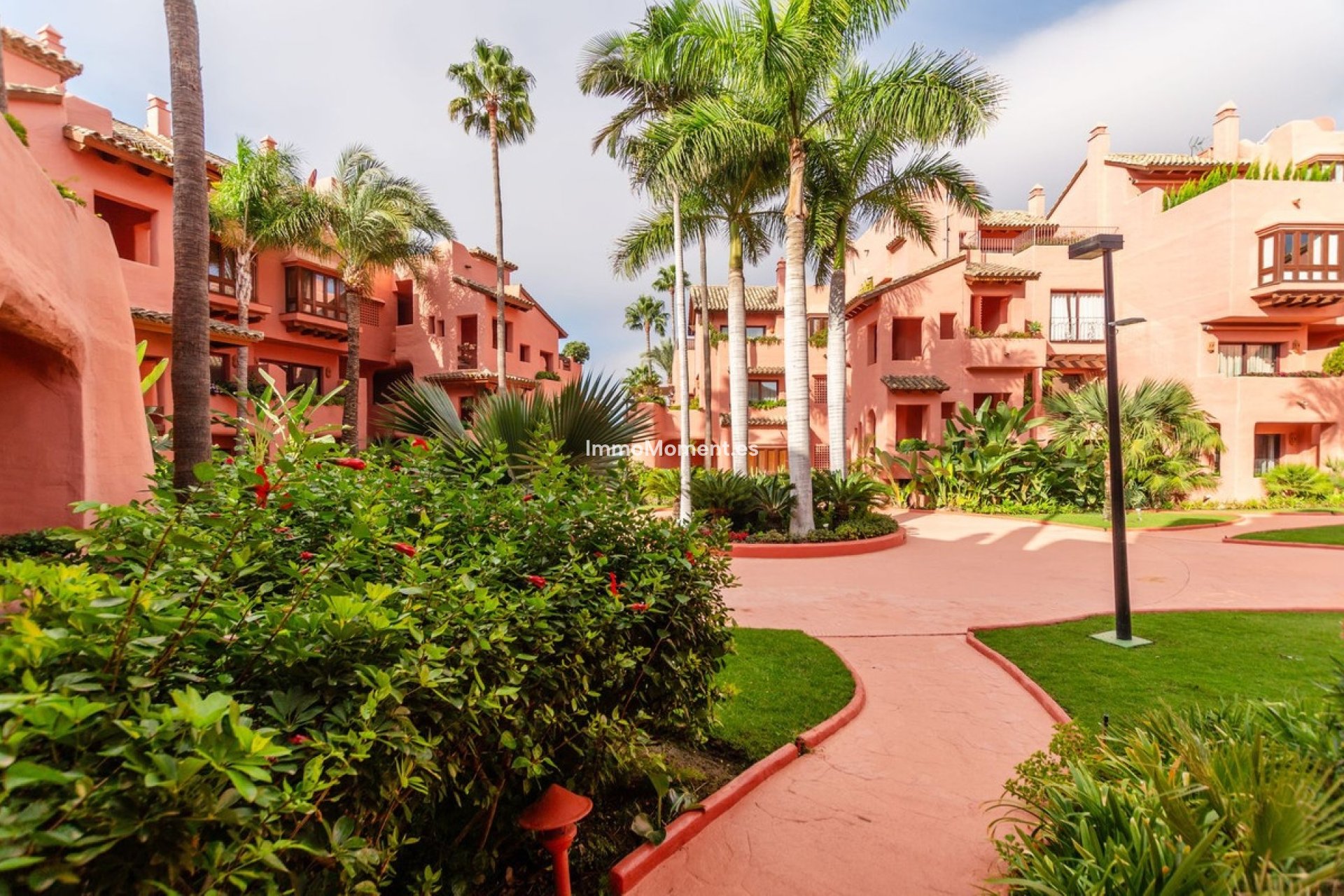 Resale - Apartment - Estepona - New Golden Mile