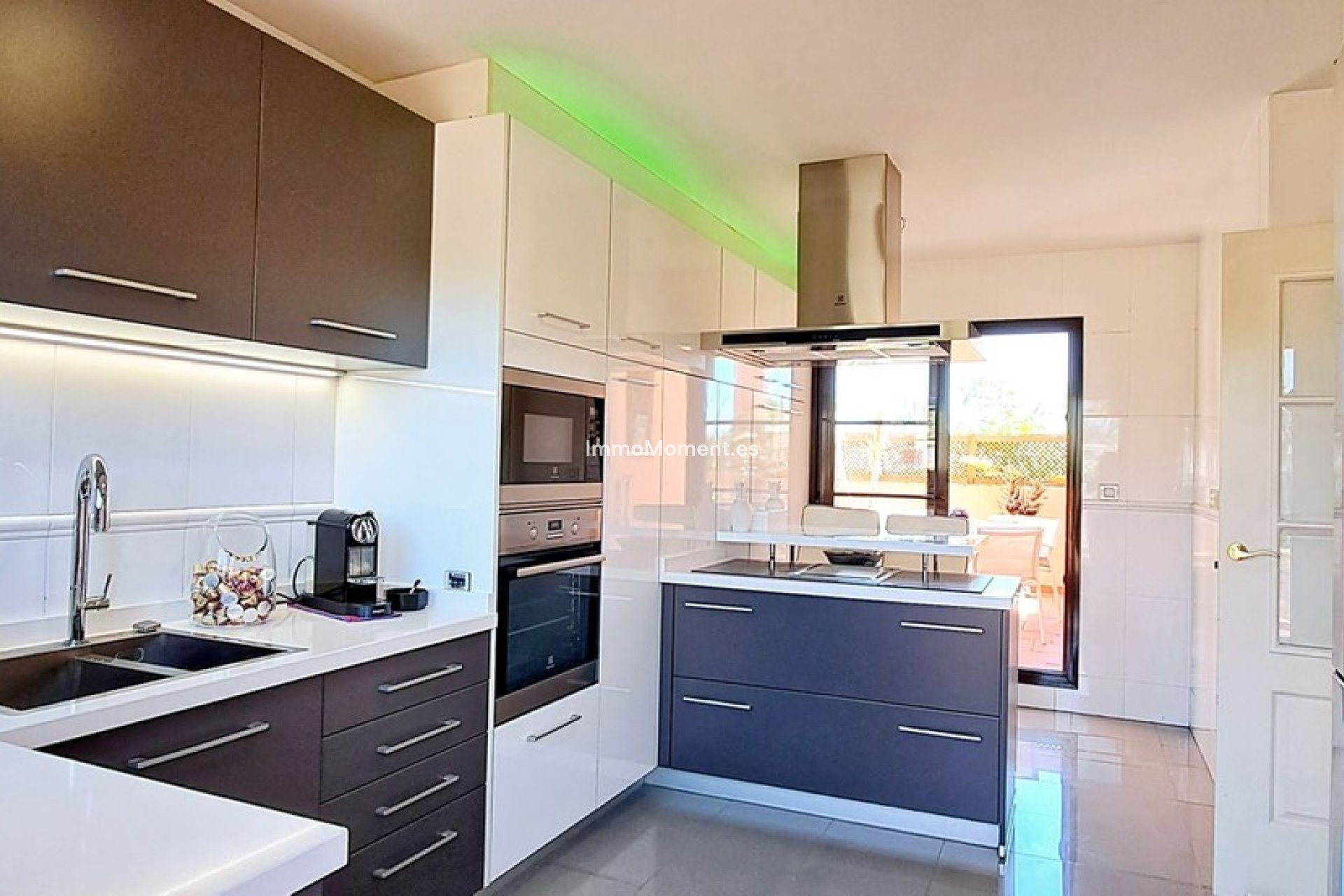 Resale - Apartment - Estepona - New Golden Mile