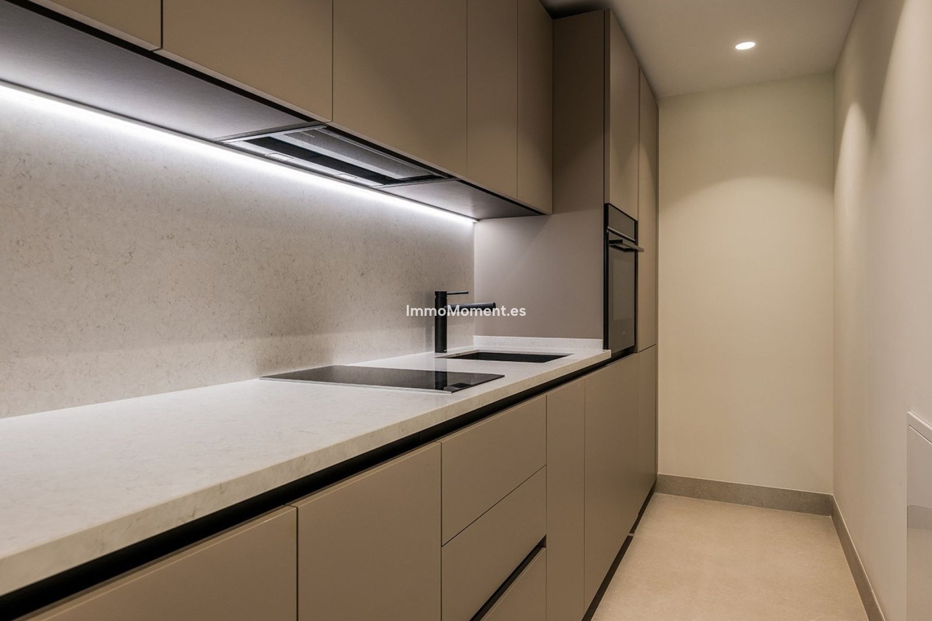 Resale - Apartment - Estepona - New Golden Mile