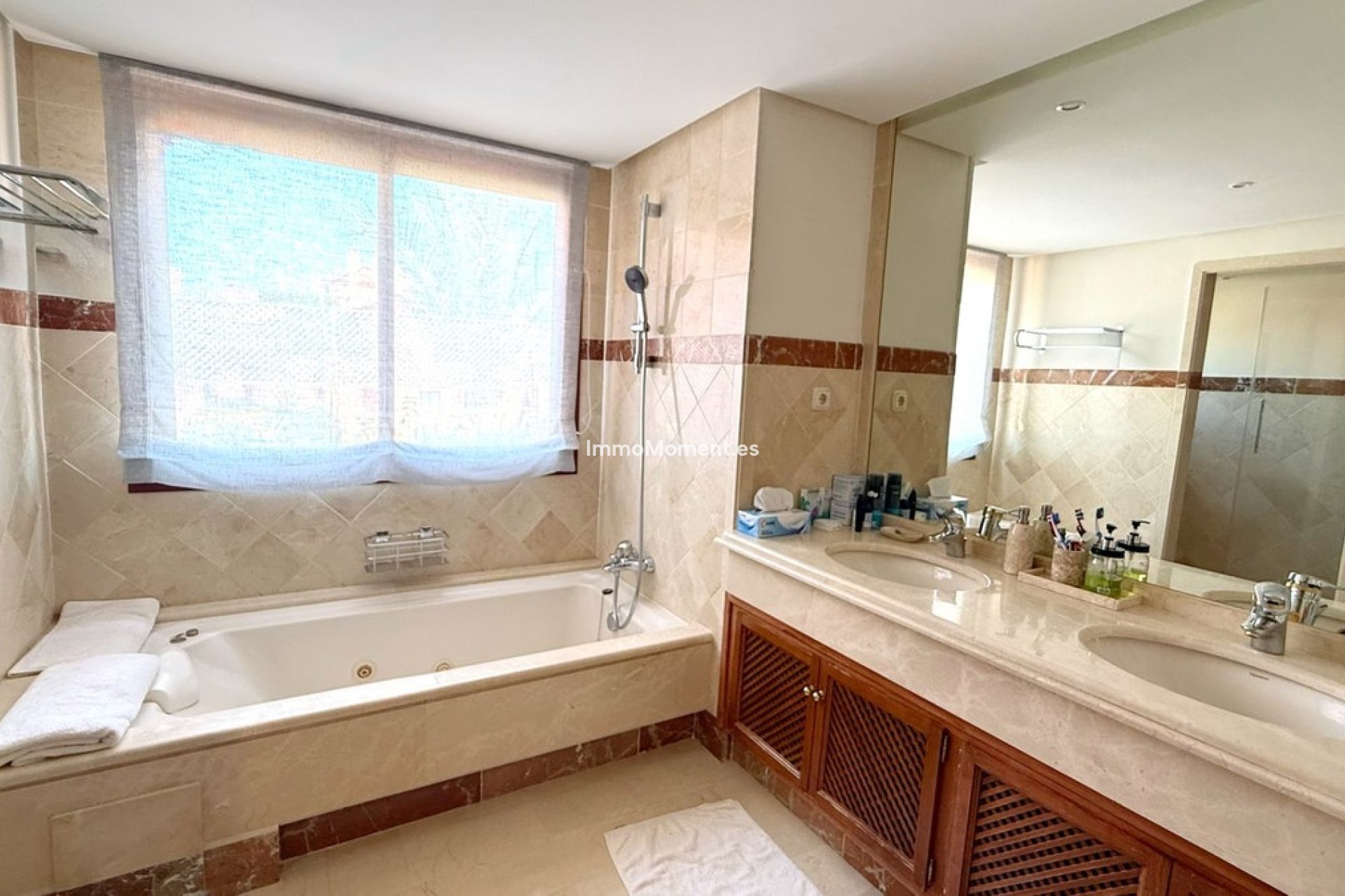 Resale - Apartment - Estepona - New Golden Mile