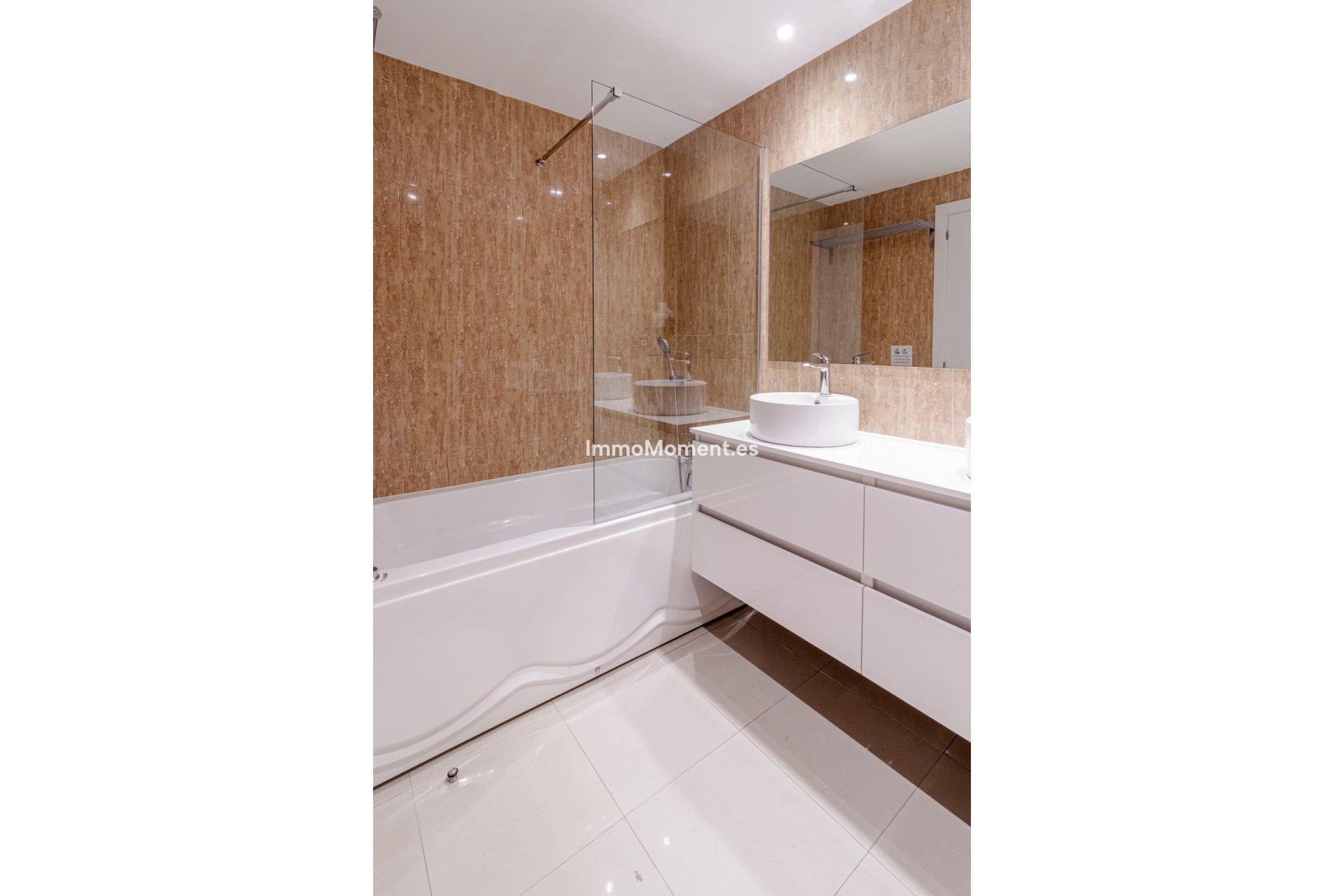 Resale - Apartment - Estepona - New Golden Mile