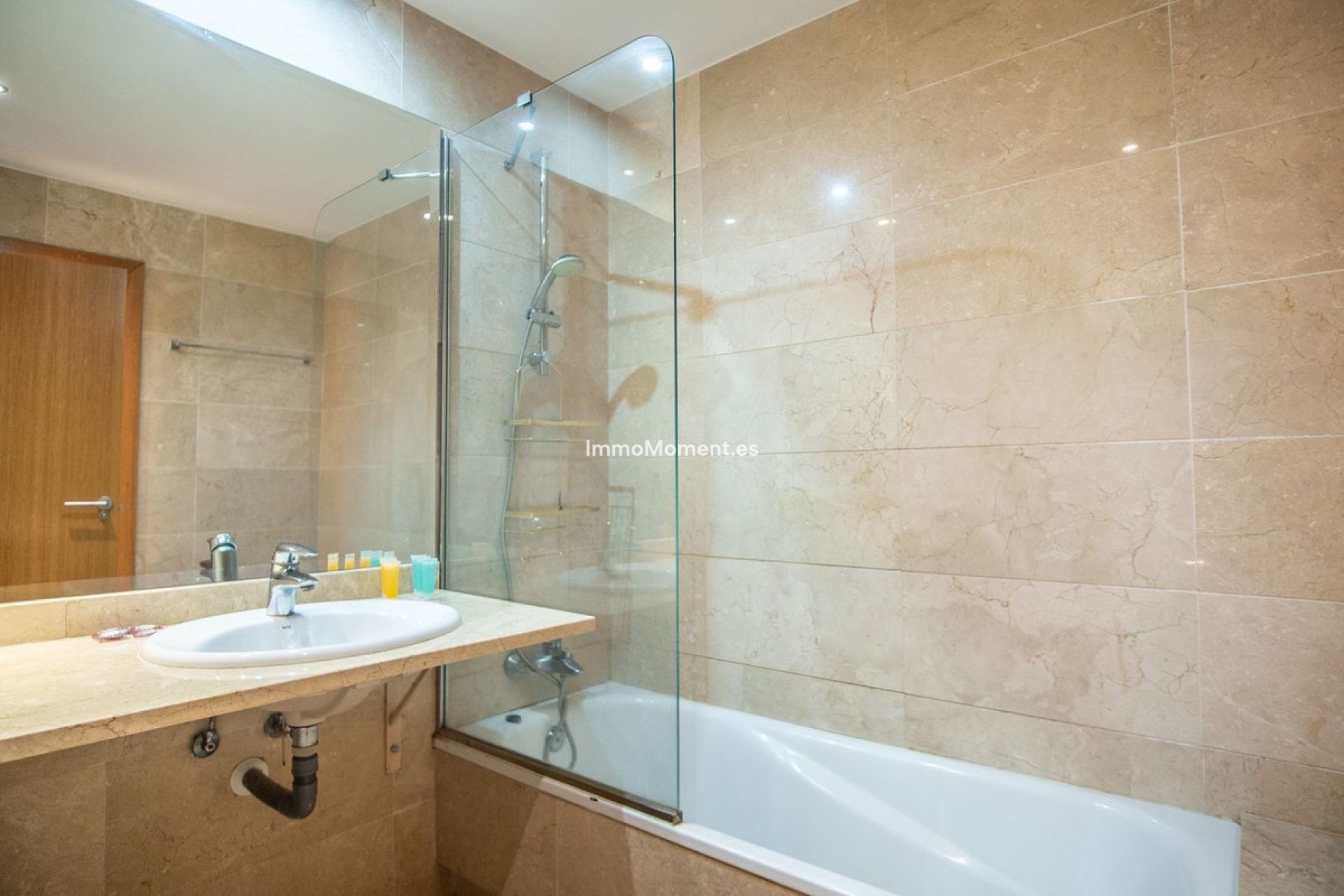 Resale - Apartment - Estepona - New Golden Mile