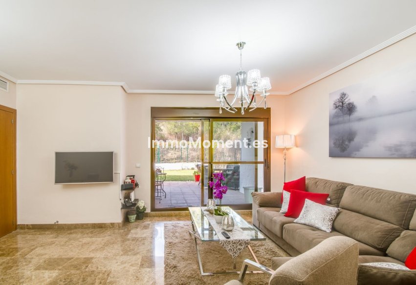 Resale - Apartment - Estepona - New Golden Mile