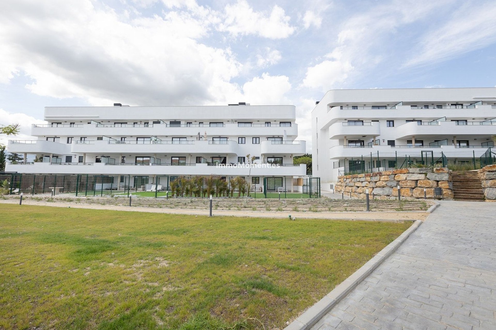 Resale - Apartment - Estepona - Selwo