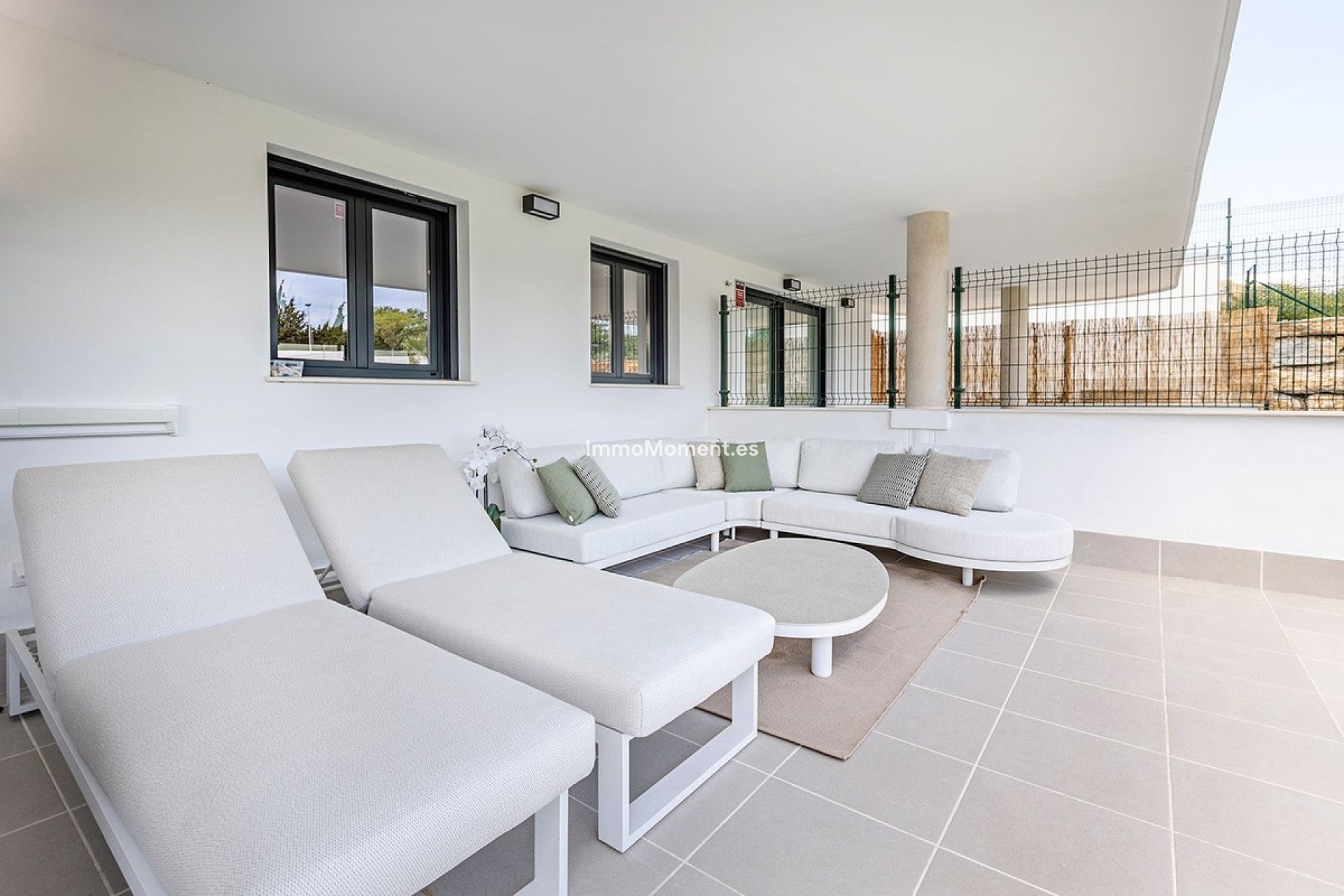 Resale - Apartment - Estepona - Selwo