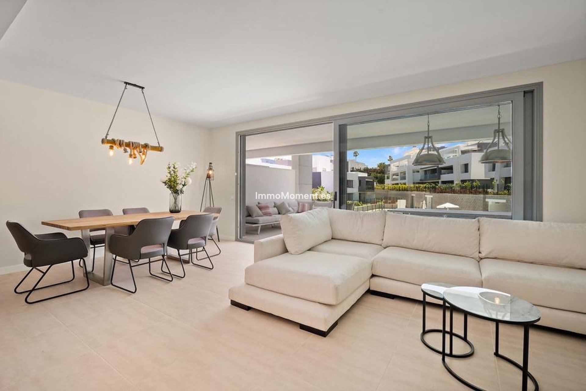 Resale - Apartment - Estepona - Selwo