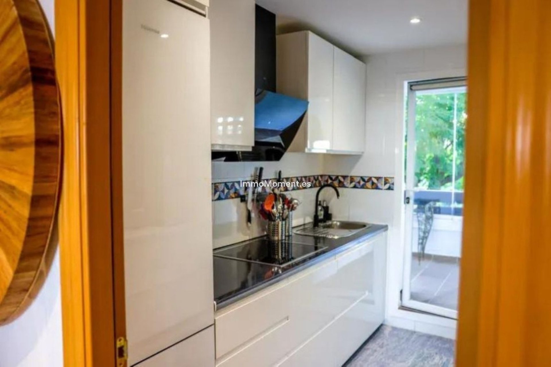 Resale - Apartment - Estepona - Selwo