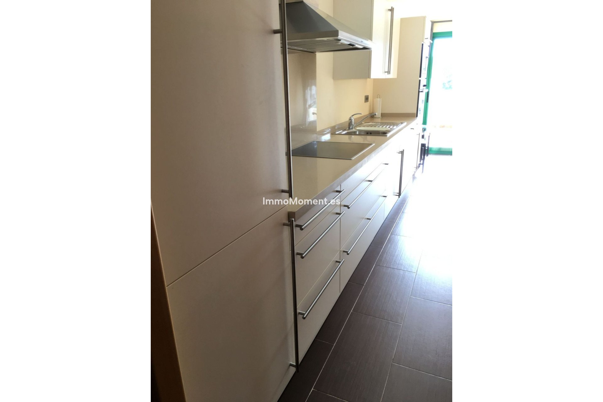 Resale - Apartment - Estepona - Selwo