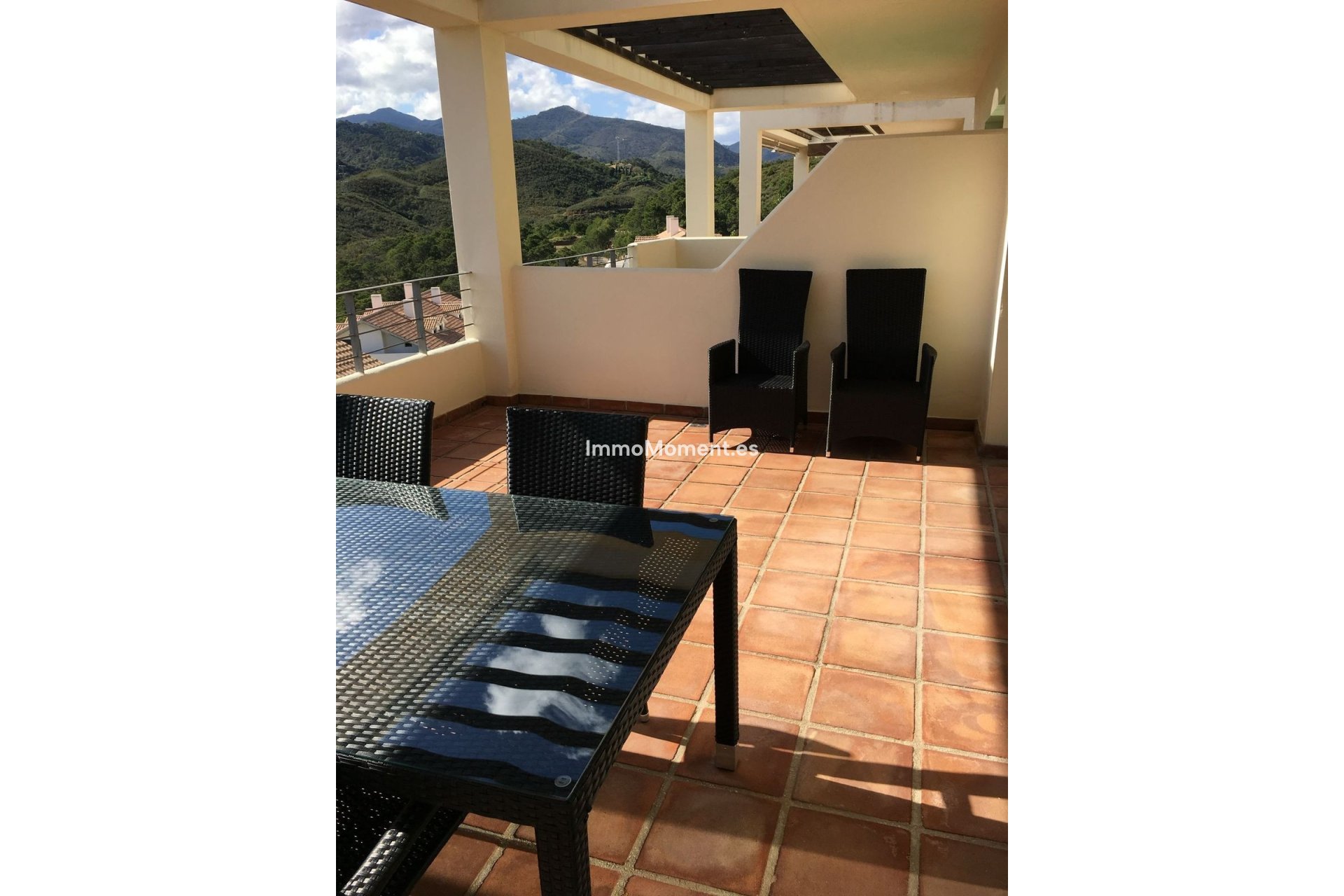 Resale - Apartment - Estepona - Selwo