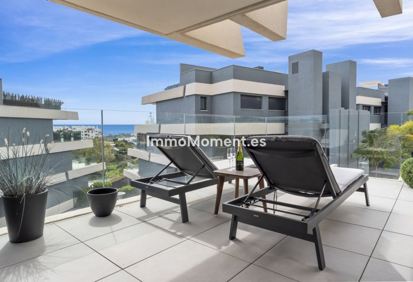 Resale - Apartment - Estepona - Selwo