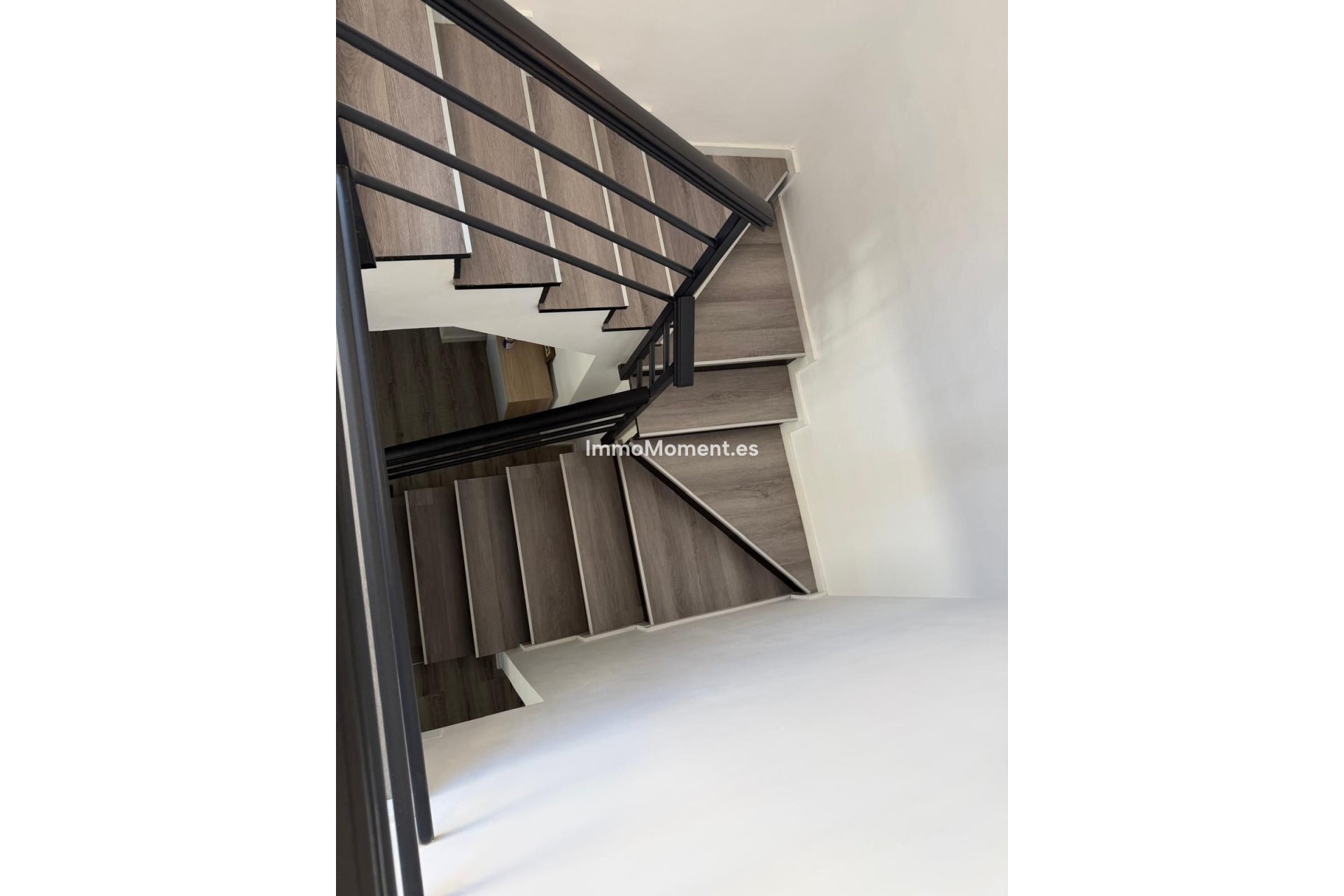 Resale - Apartment - Estepona - Selwo