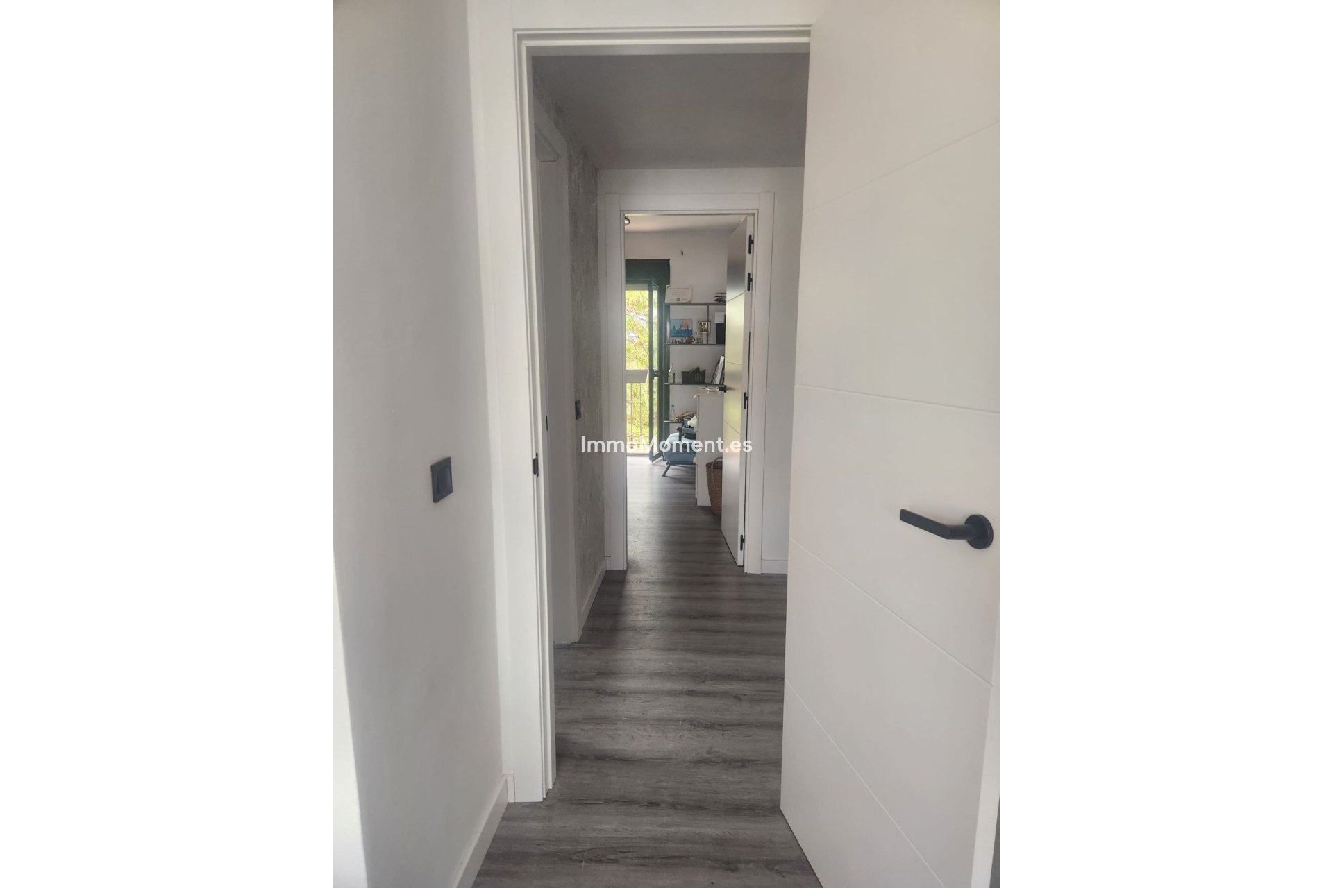 Resale - Apartment - Estepona - Selwo