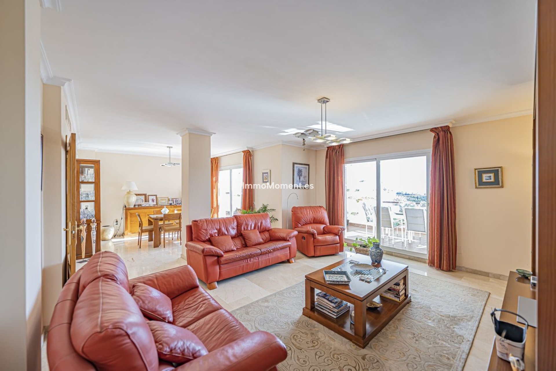 Resale - Apartment - Estepona - Selwo