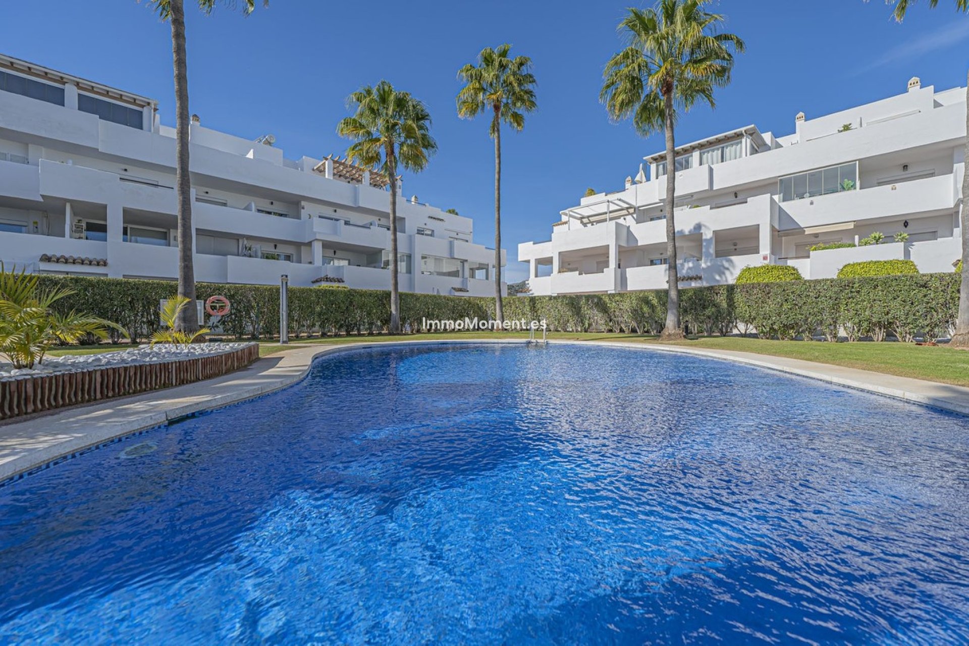 Resale - Apartment - Estepona - Selwo