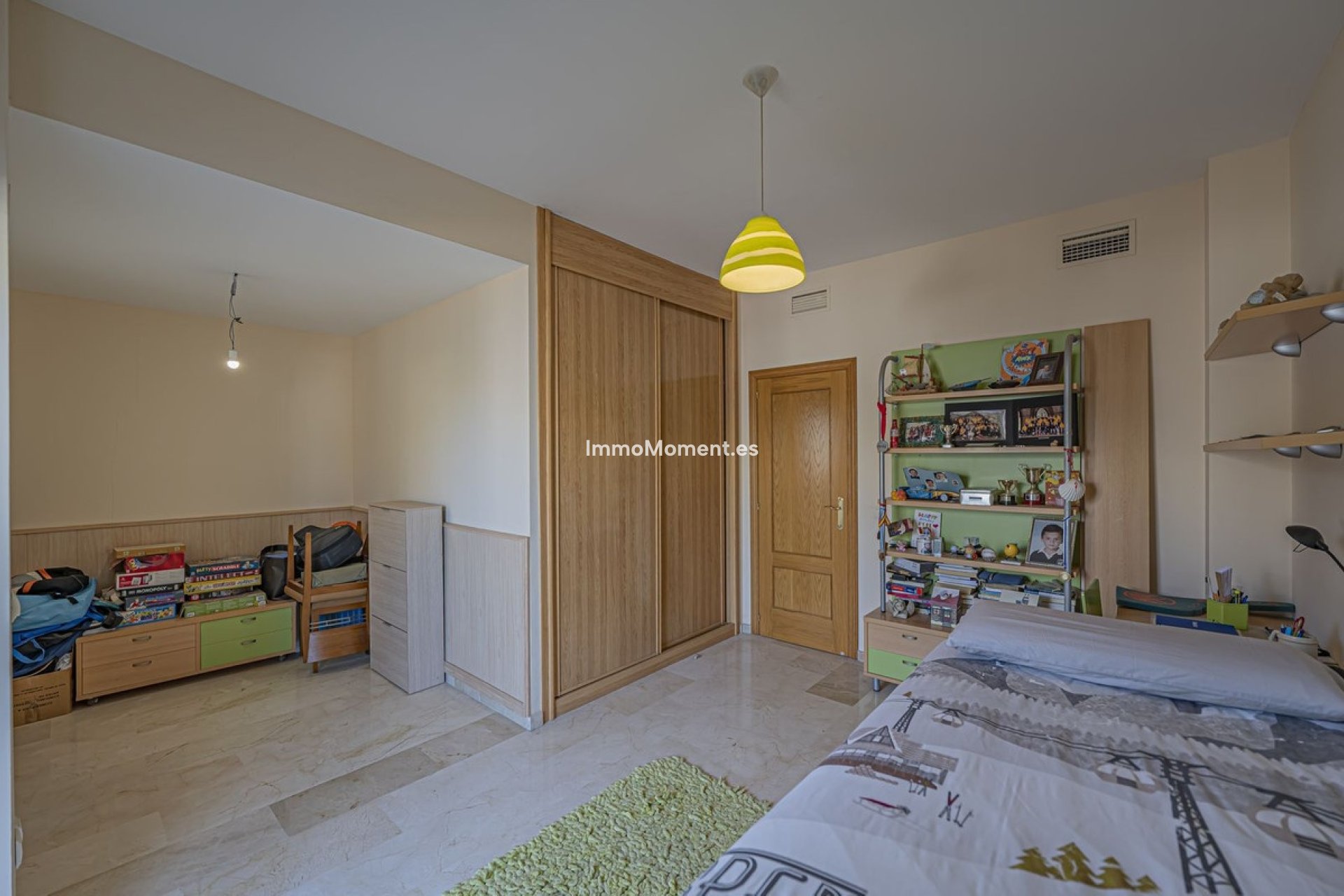 Resale - Apartment - Estepona - Selwo