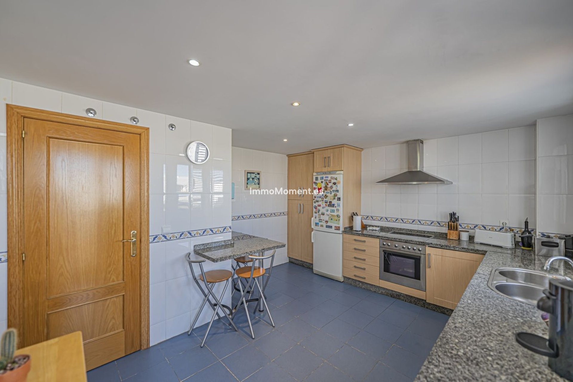 Resale - Apartment - Estepona - Selwo