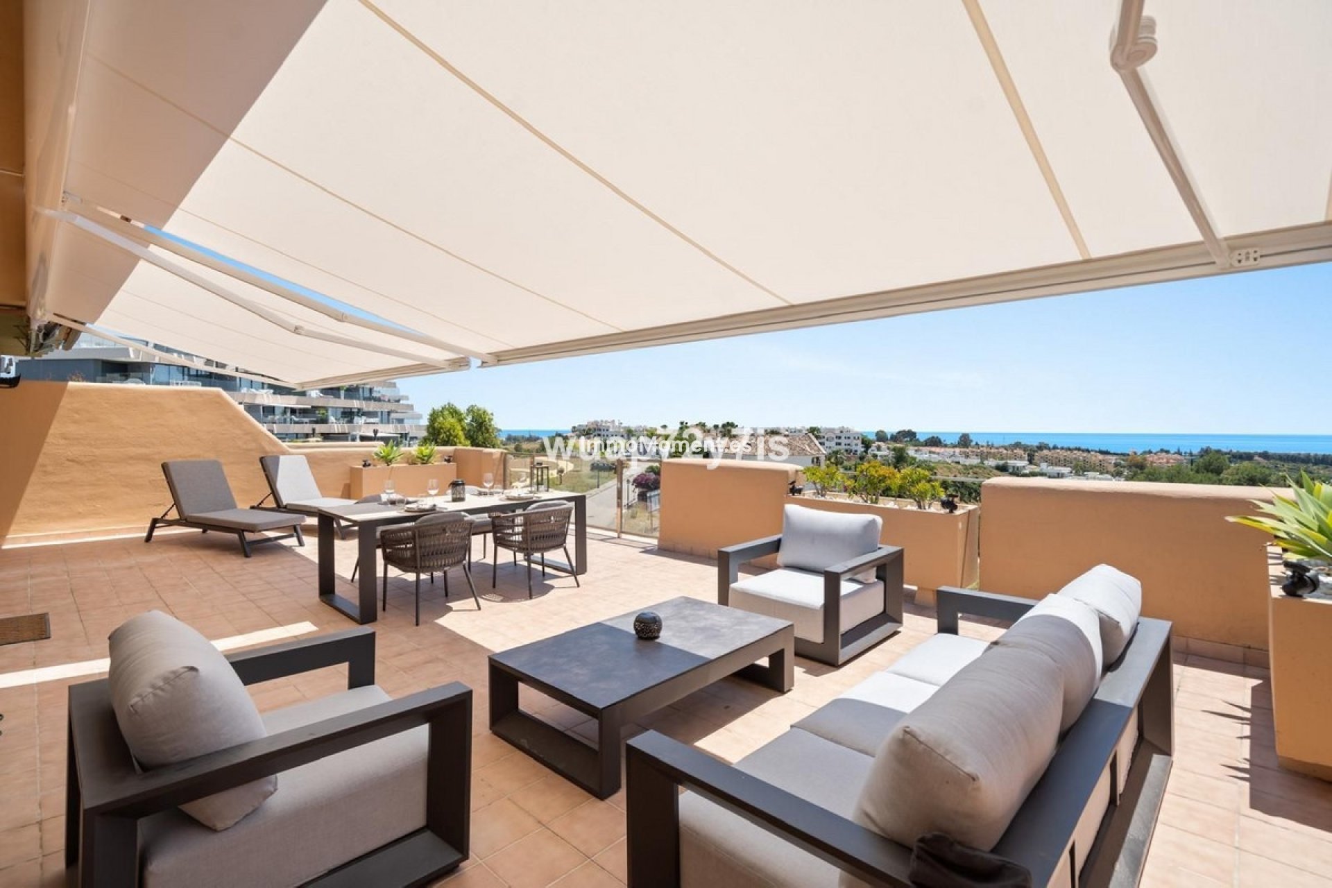 Resale - Apartment - Estepona - Selwo