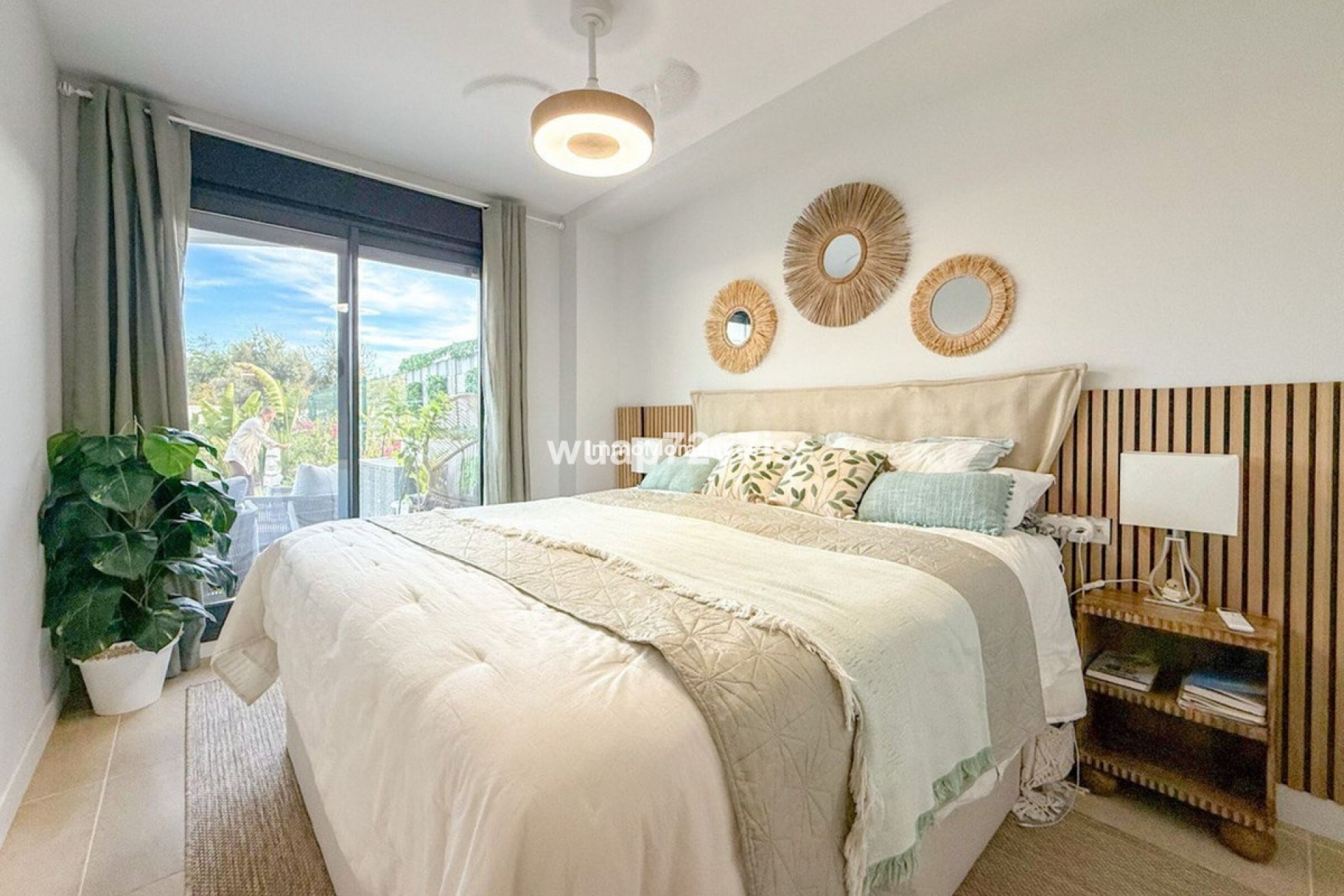 Resale - Apartment - Estepona - Selwo
