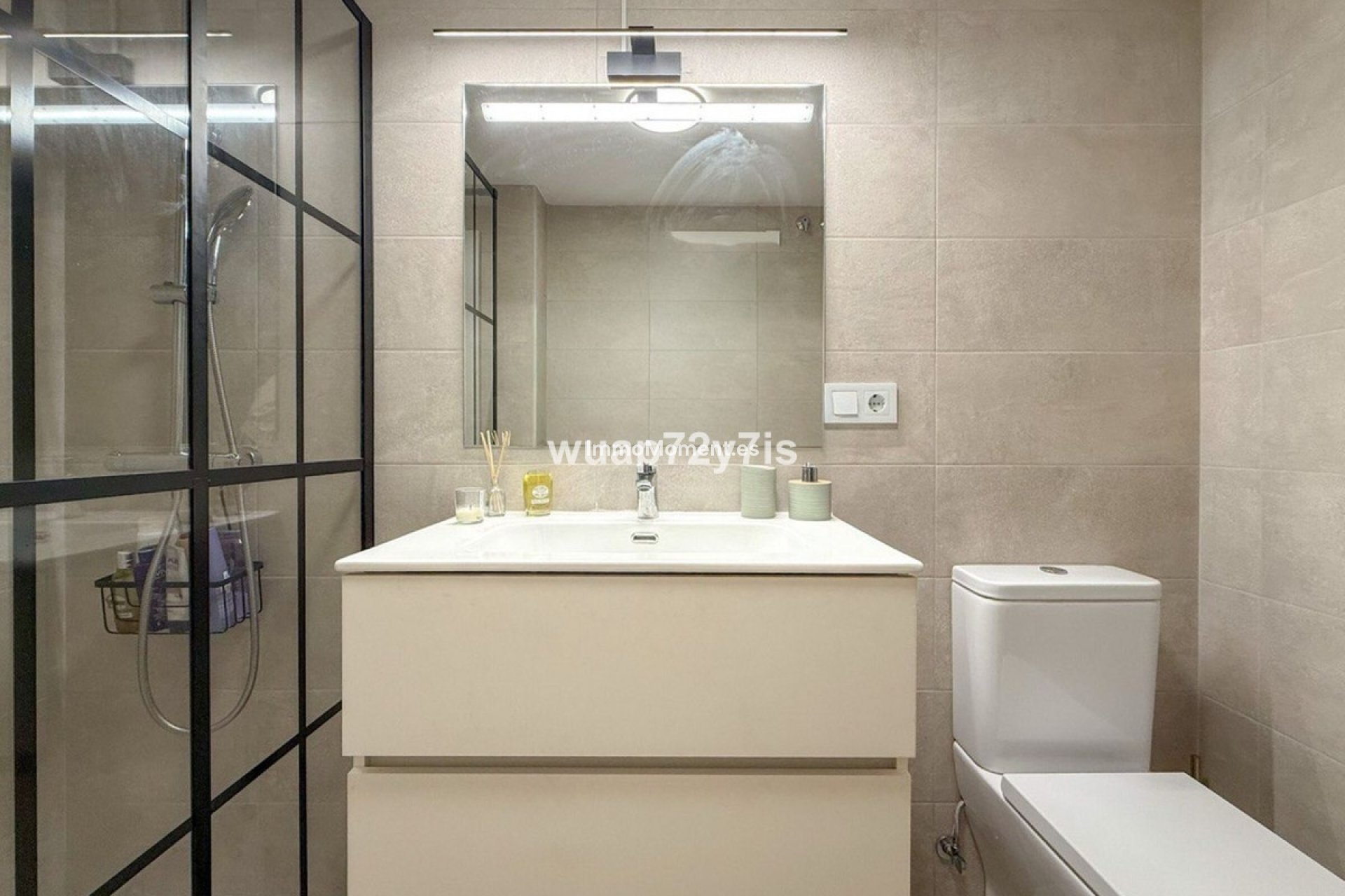 Resale - Apartment - Estepona - Selwo
