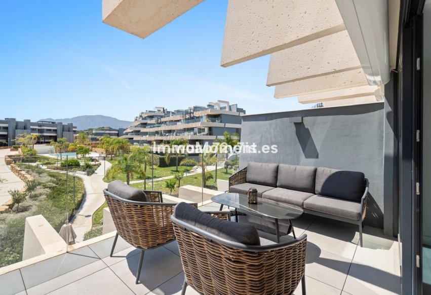 Resale - Apartment - Estepona - Selwo