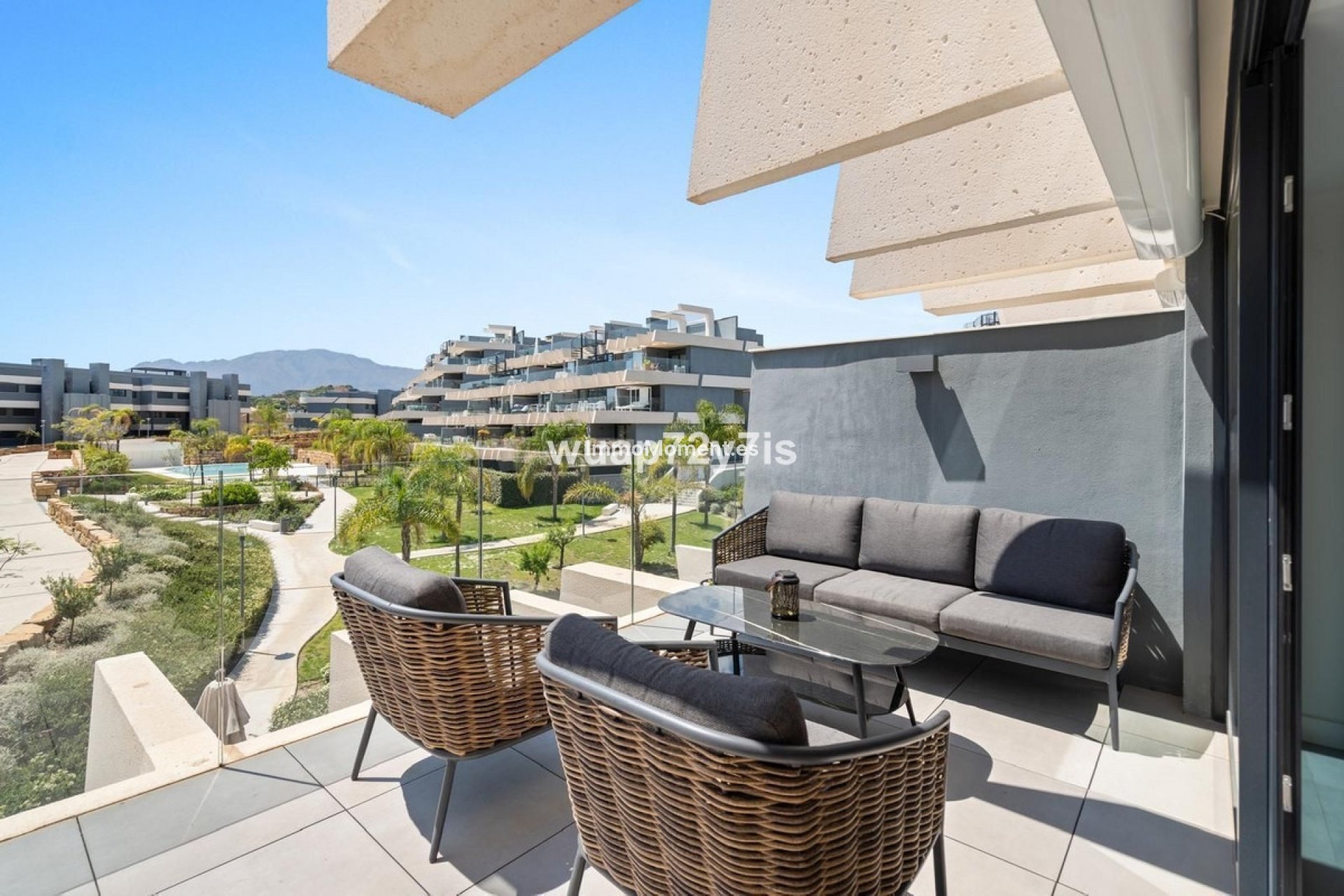 Resale - Apartment - Estepona - Selwo