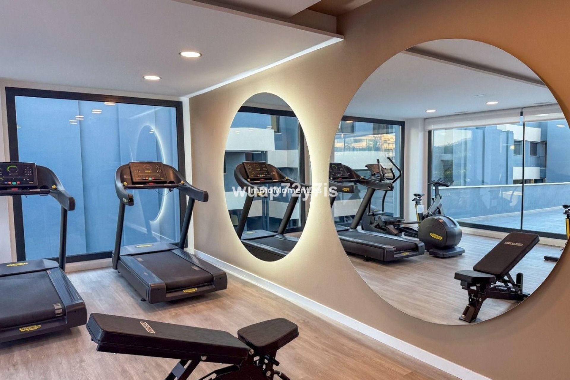 Resale - Apartment - Estepona - Selwo